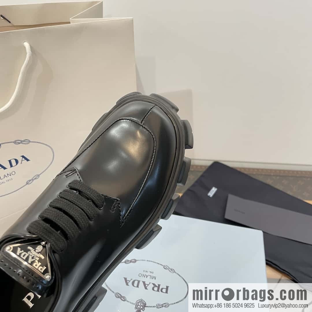 PRADA PRADA Triangle Standard Band Saw Gear, Platform Muffin Shoes