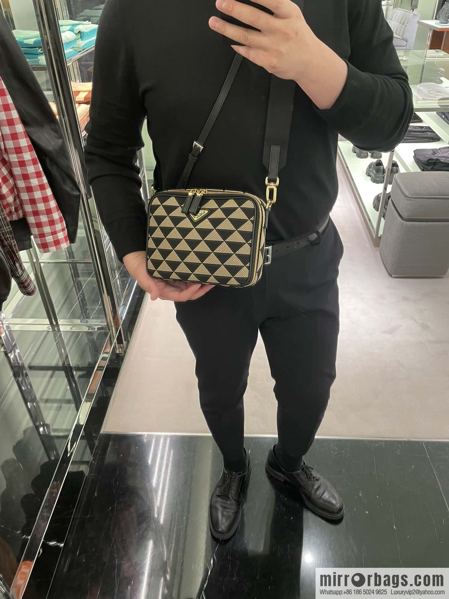 PRADA embroidery fabric messenger bag 🎉 2VH069