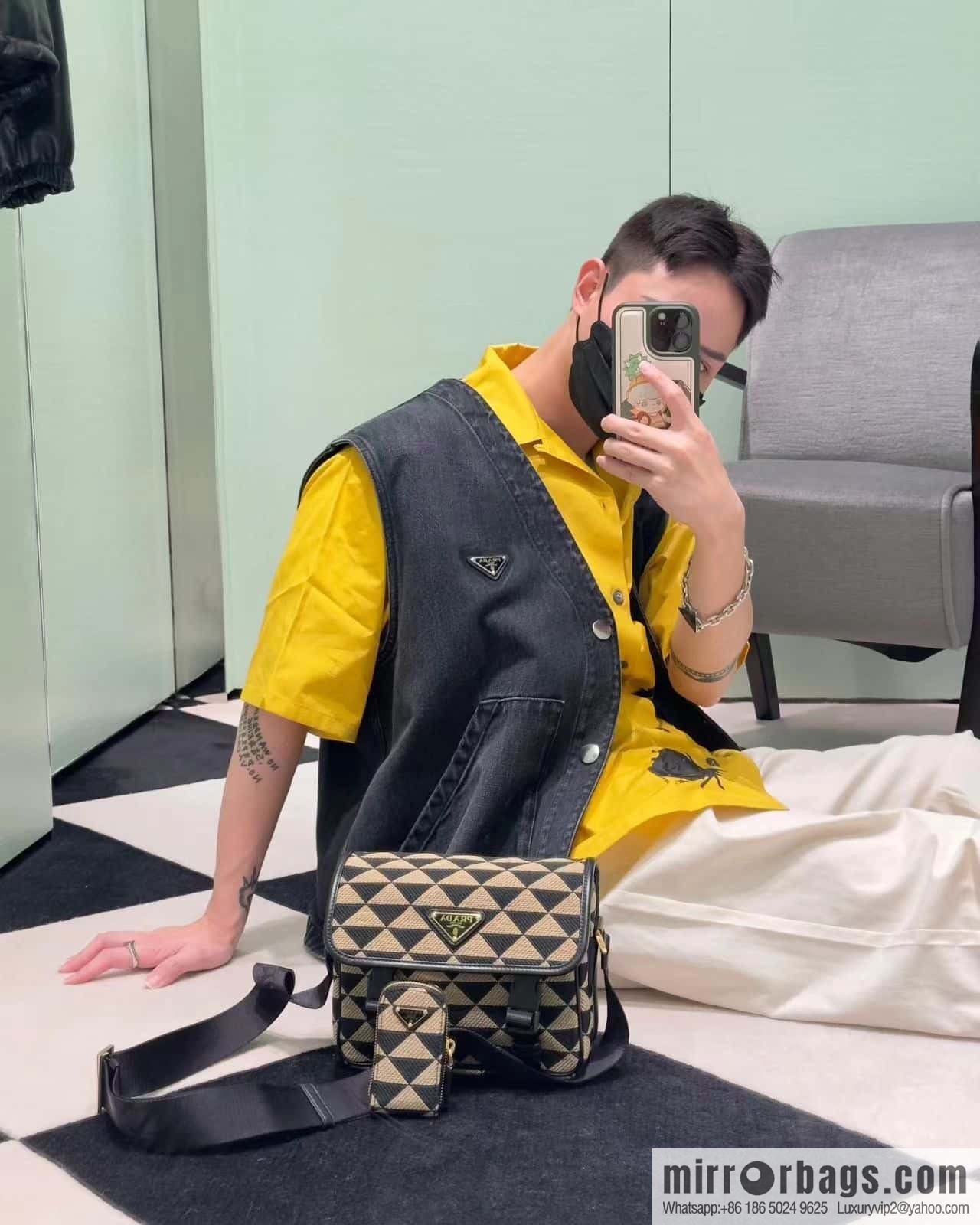 PRADA embroidery fabric messenger bag 🎉 2VD034