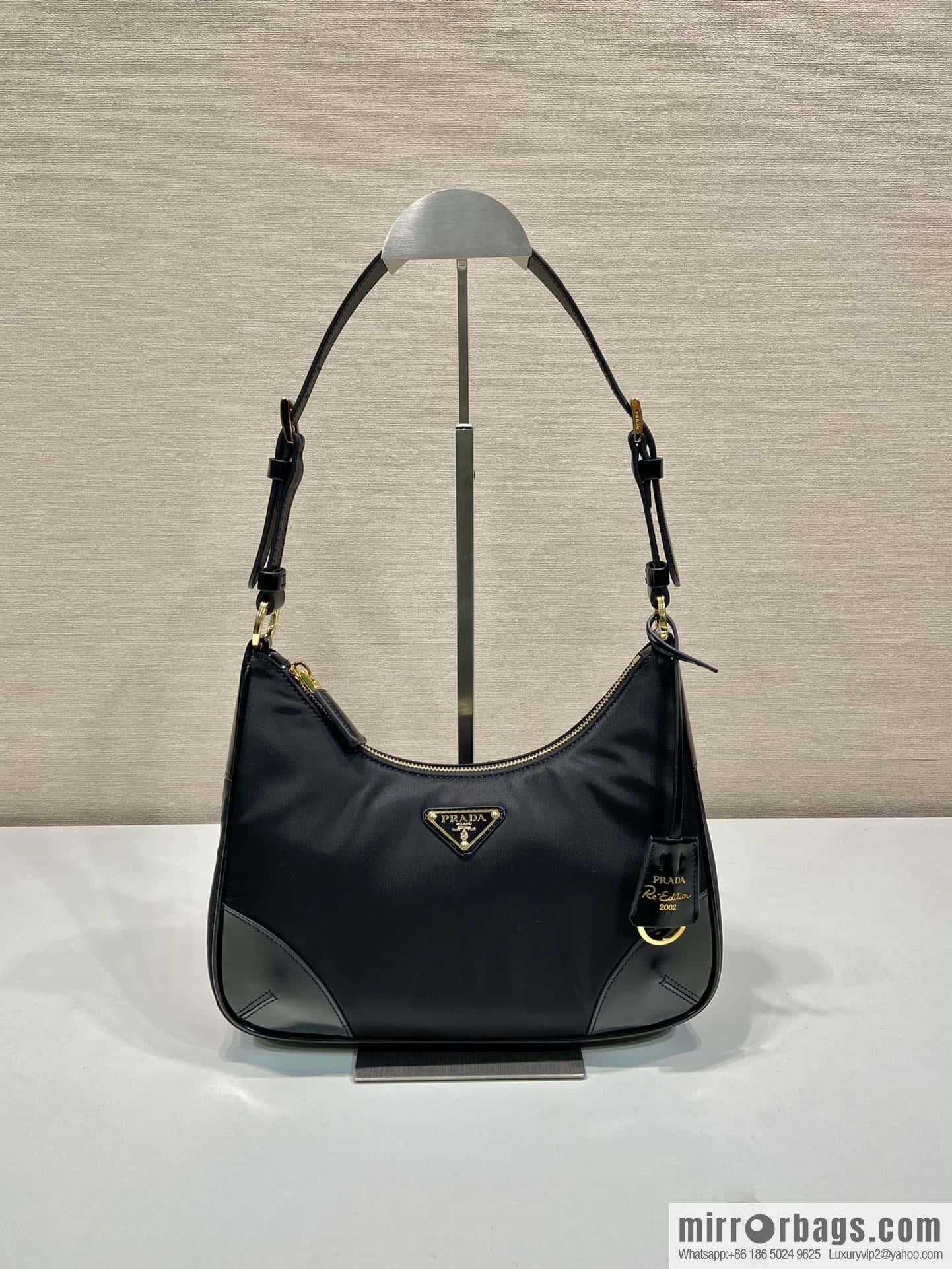 PRADA nylon with glossy leather new armpit bag 🎉 1BC214