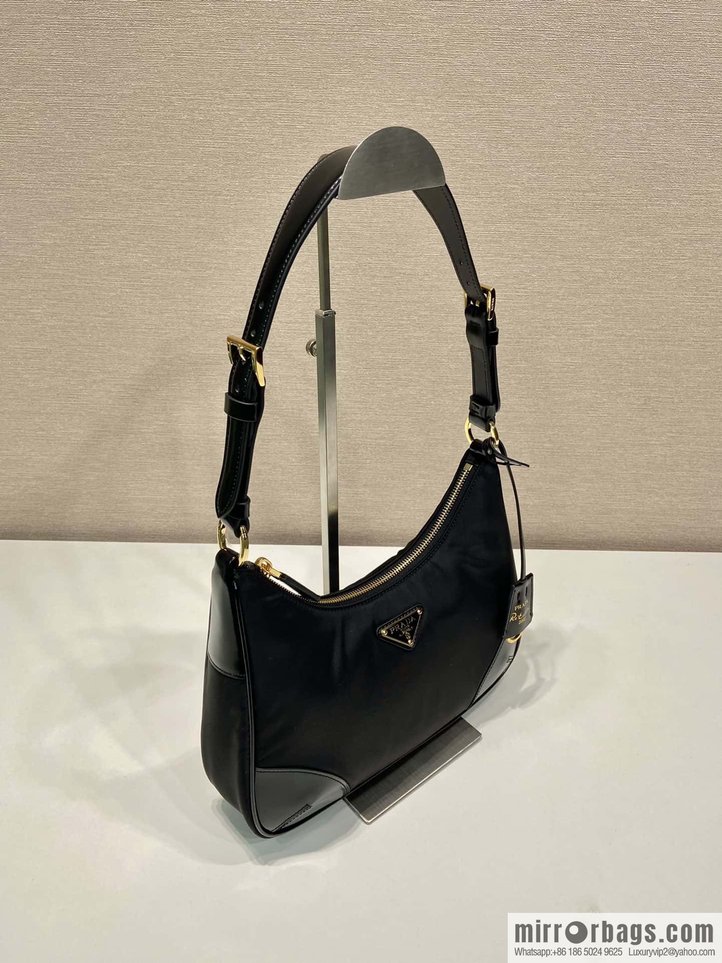 PRADA nylon with glossy leather new armpit bag 🎉 1BC214