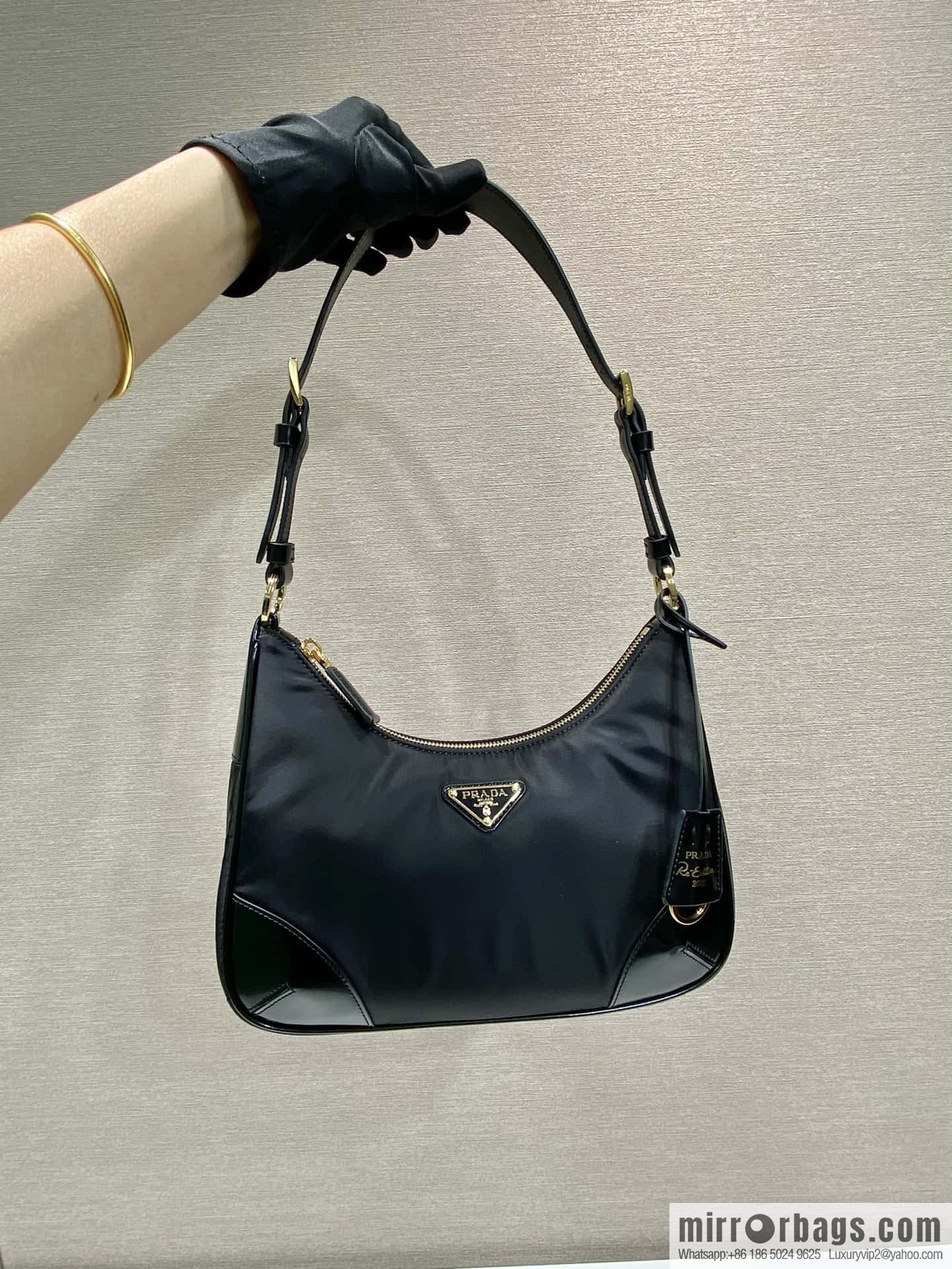 PRADA nylon with glossy leather new armpit bag 🎉 1BC214