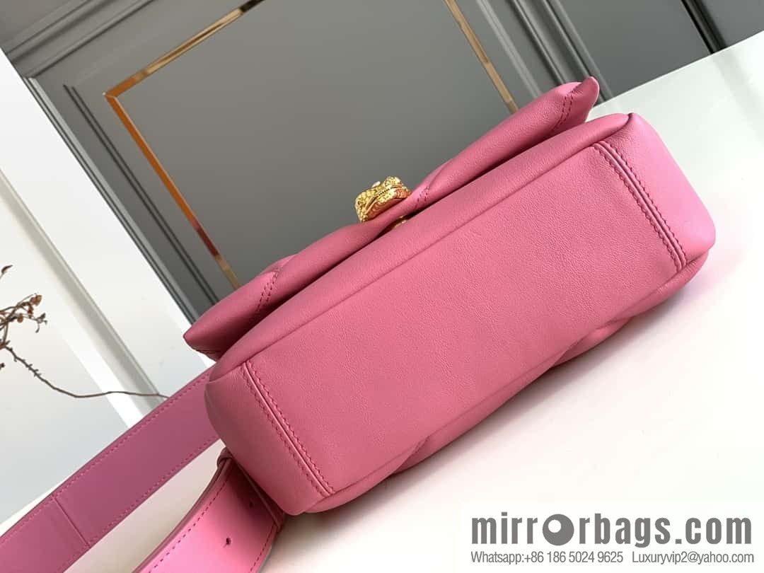 BVLGARI Bulgari SERPENTI CABOCHON 291088 Light powder quartz pink 22CM