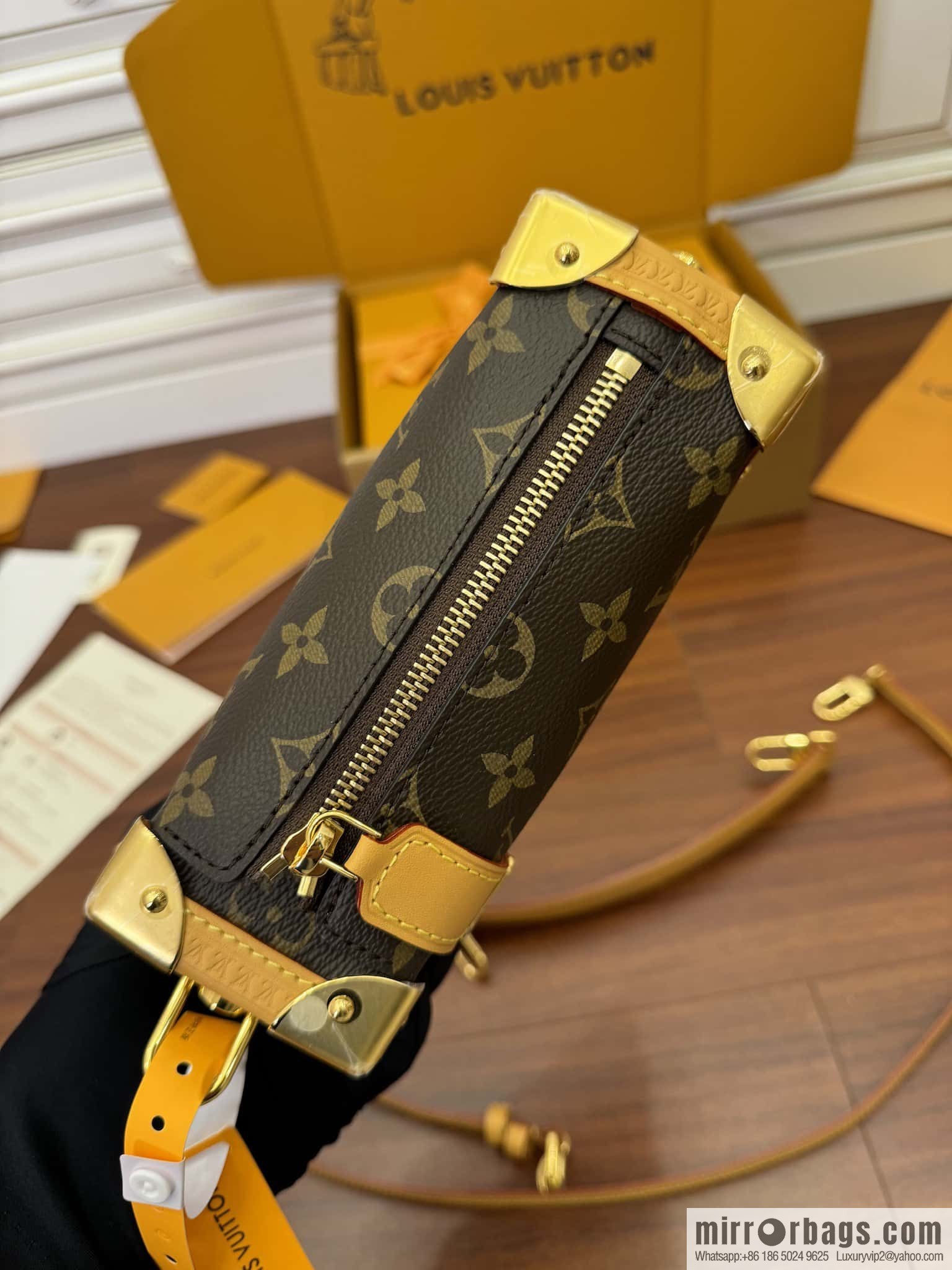 LV M46815 Side Trunk PM