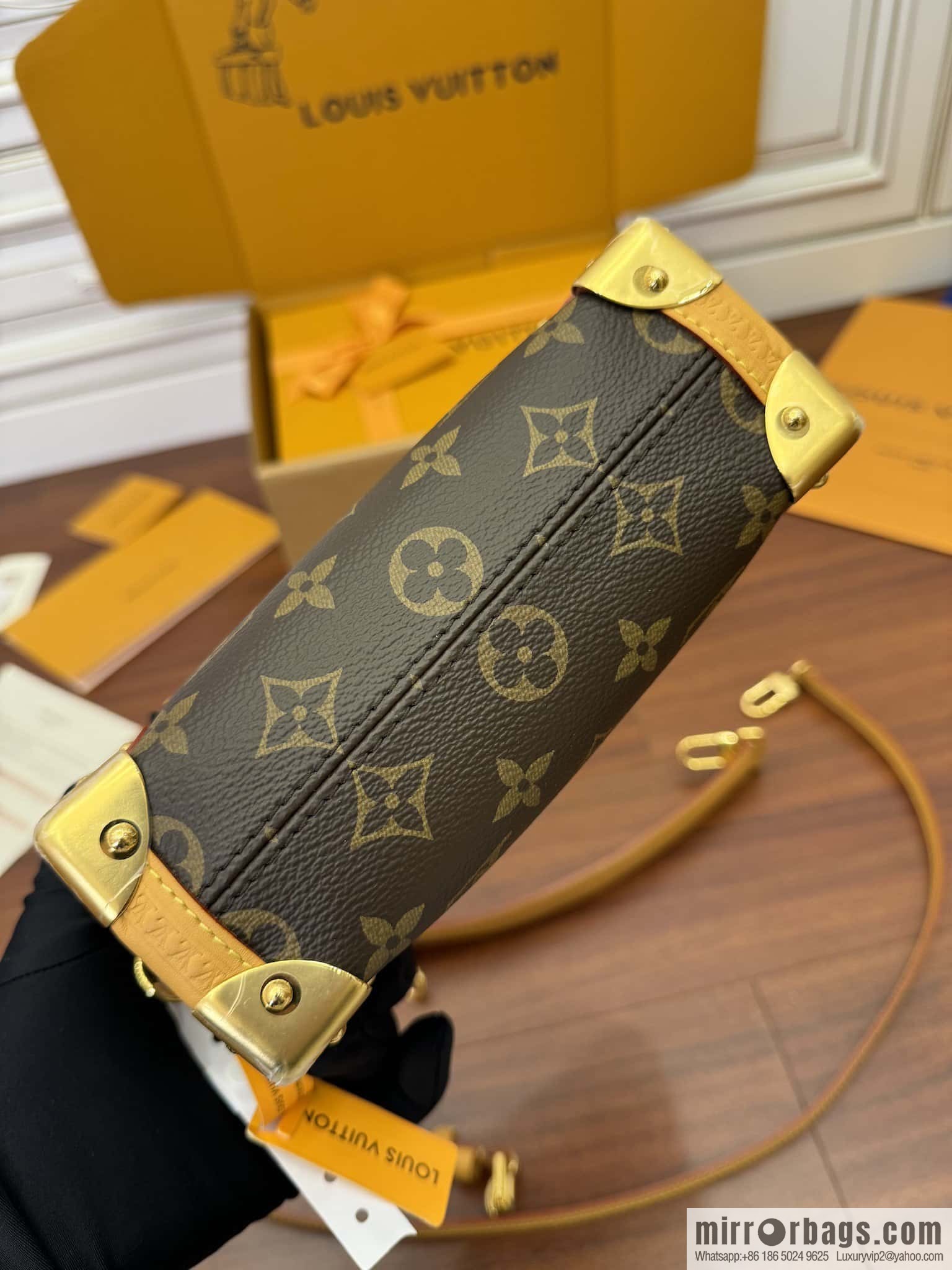 LV M46815 Side Trunk PM