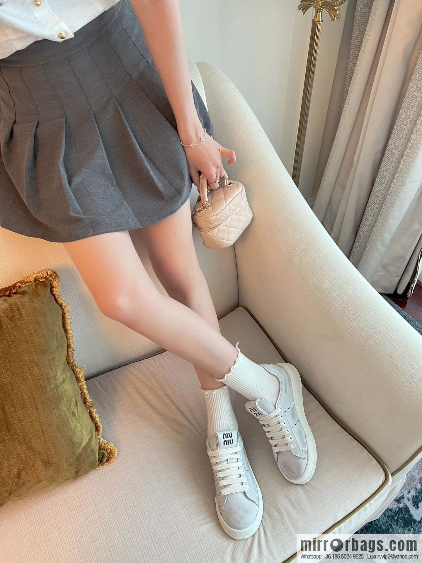 MIUMIU Miao Miao Old dirty casual sports little white shoes