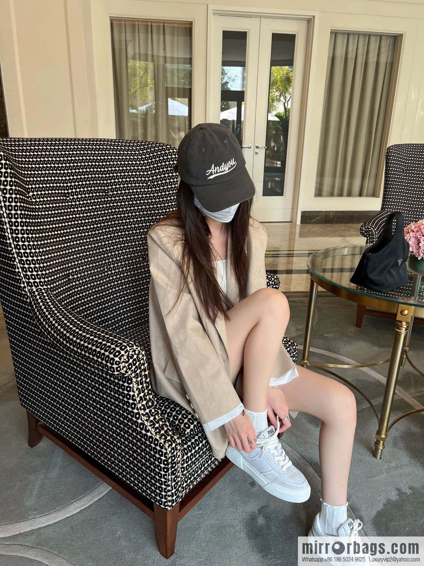 MIUMIU Miao Miao Old dirty platform sports little white shoes