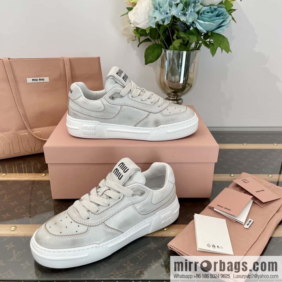 MIUMIU Miao Miao Old dirty platform sports little white shoes