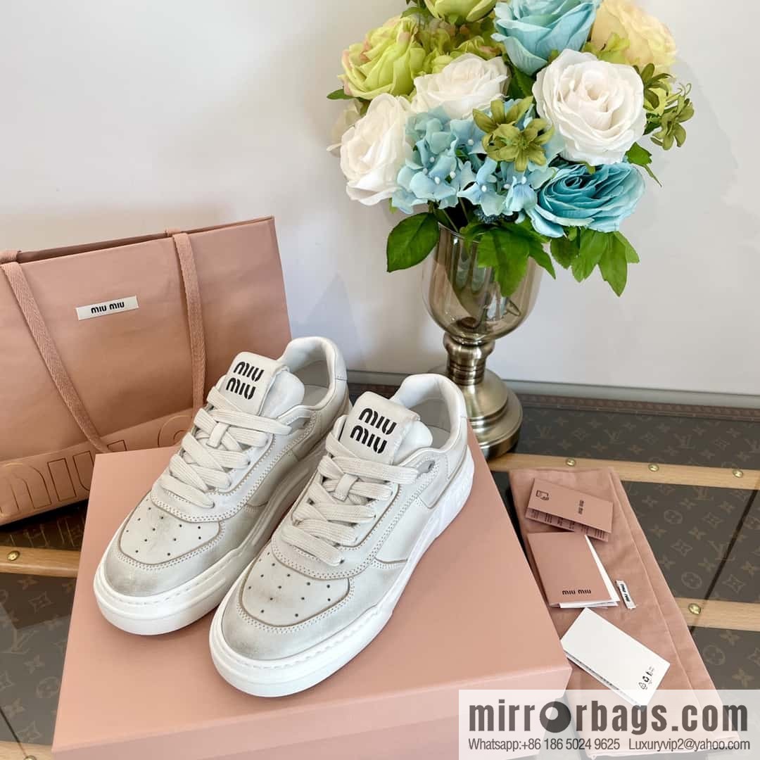 MIUMIU Miao Miao Old dirty platform sports little white shoes