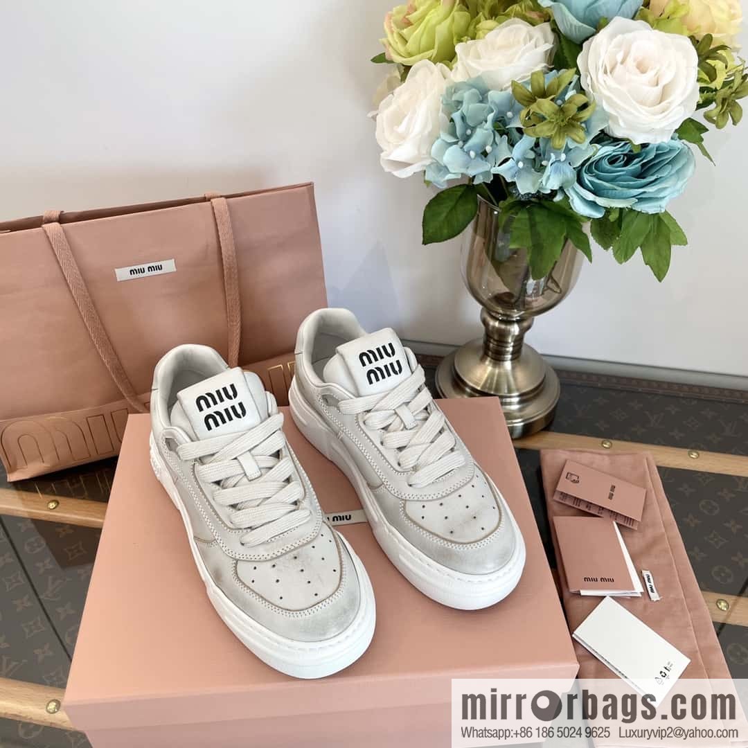 MIUMIU Miao Miao Old dirty platform sports little white shoes