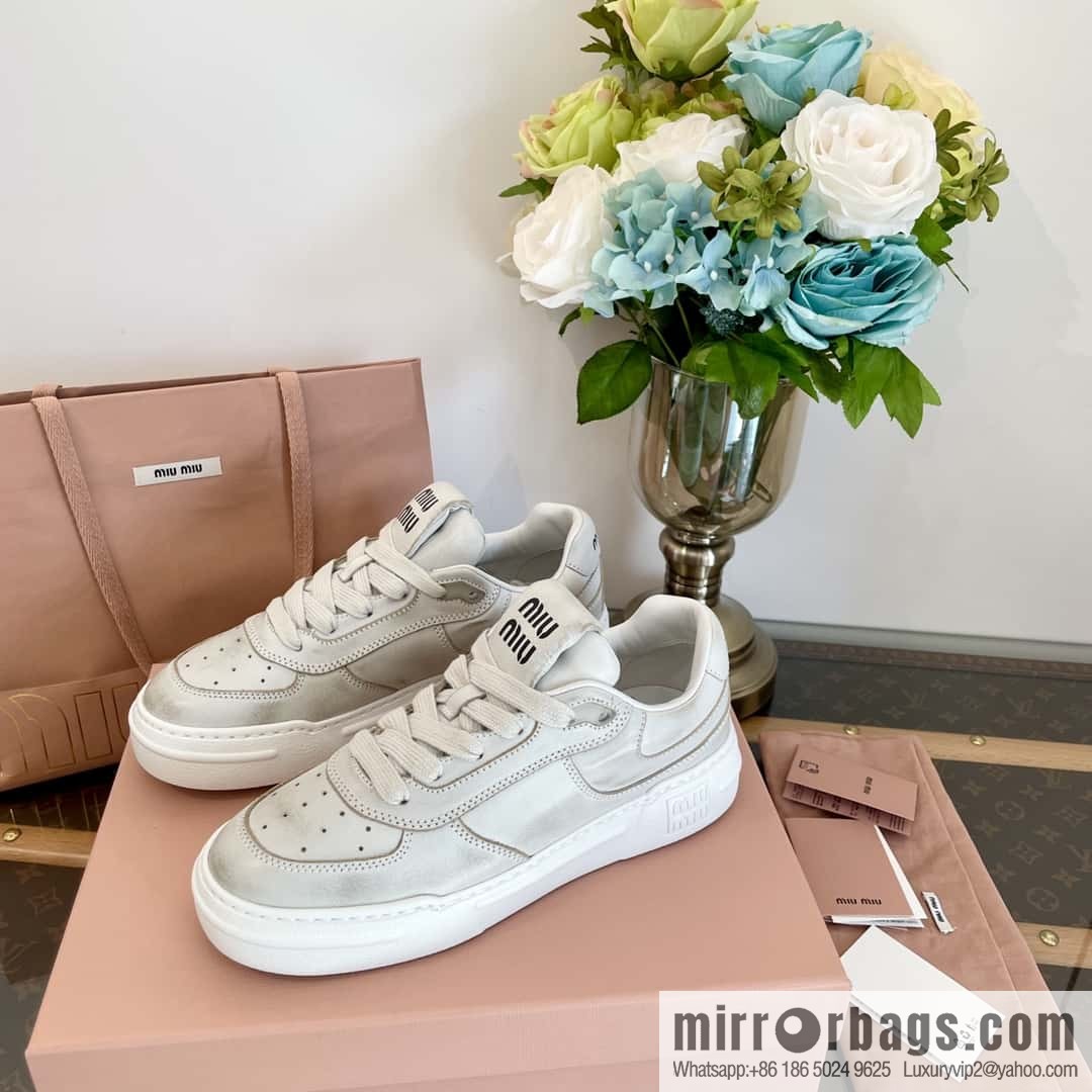 MIUMIU Miao Miao Old dirty platform sports little white shoes