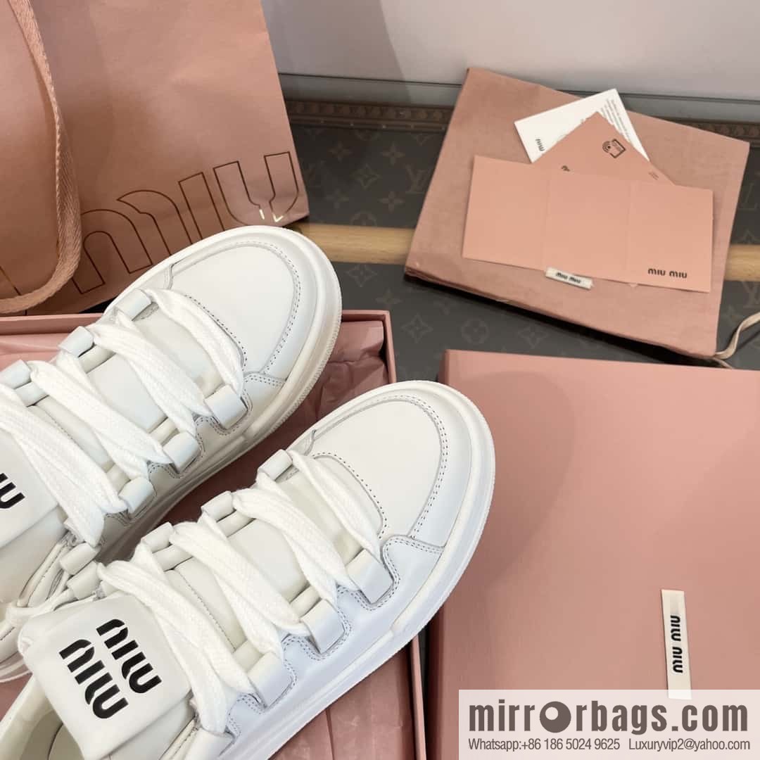 MIUMIU Miu Miu spring and summer platform casual white shoes