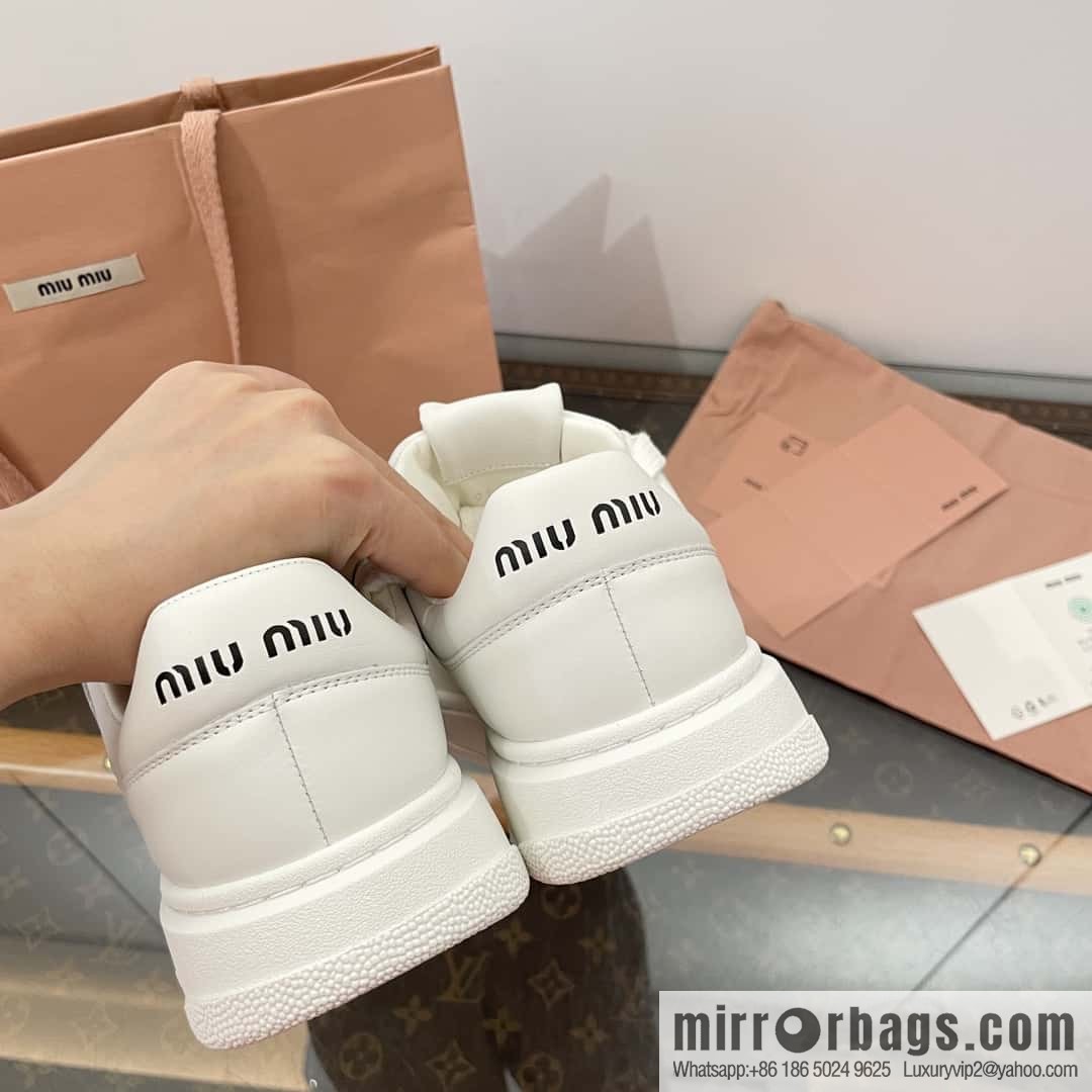 MIUMIU Miu Miu spring and summer platform casual white shoes