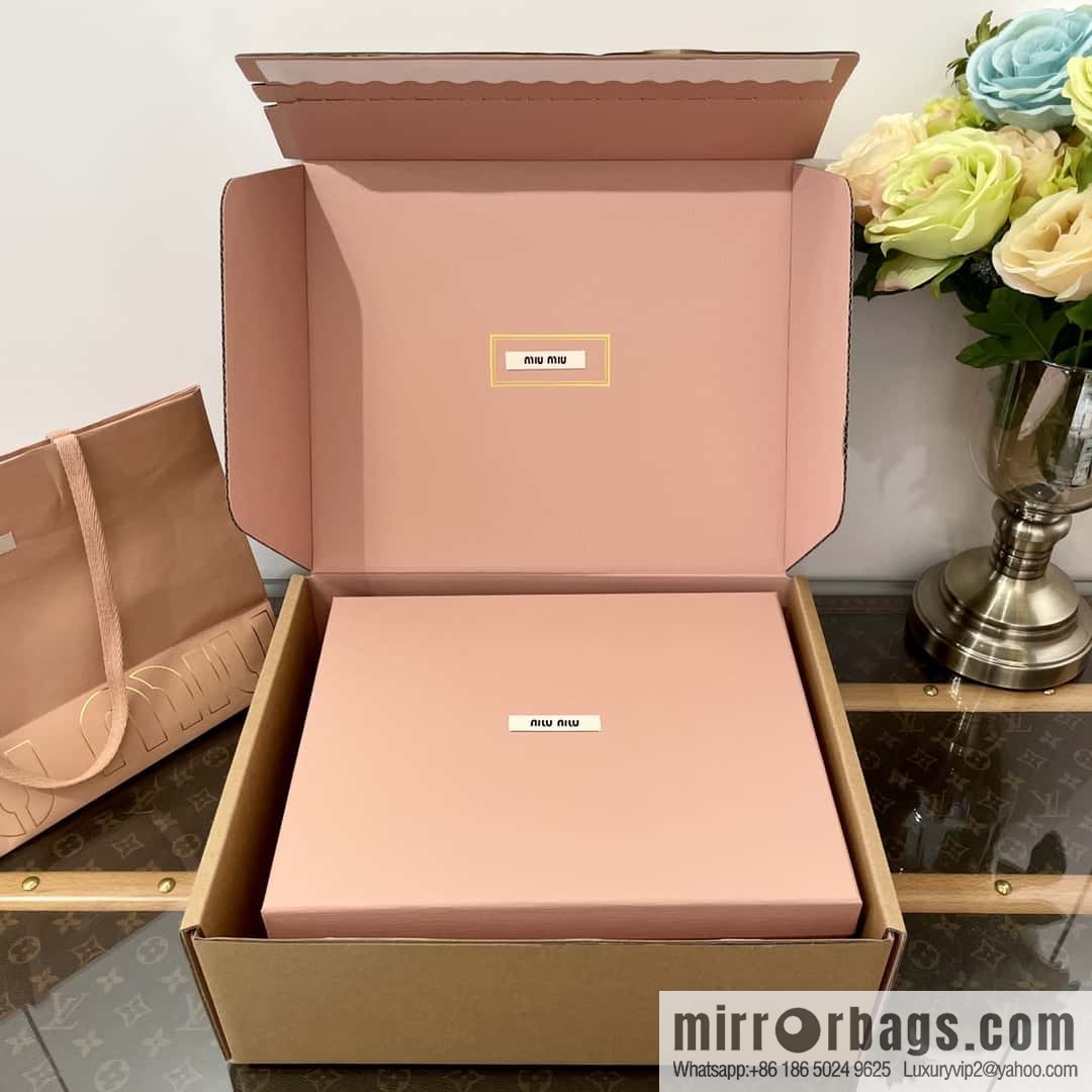MIUMIU Miu Miu spring and summer platform casual white shoes