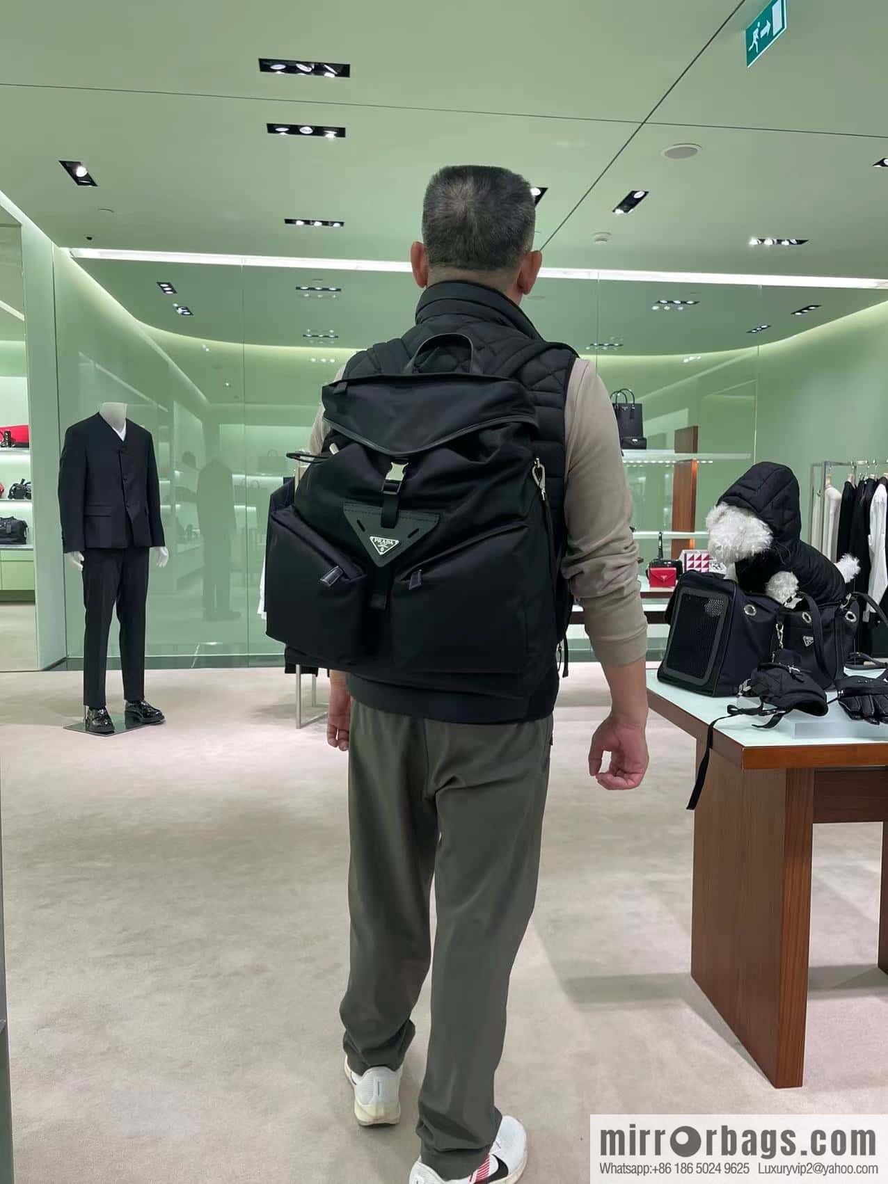 PRADA new catwalk model 🎉 2VZ108 shoulder back/shoulder bag