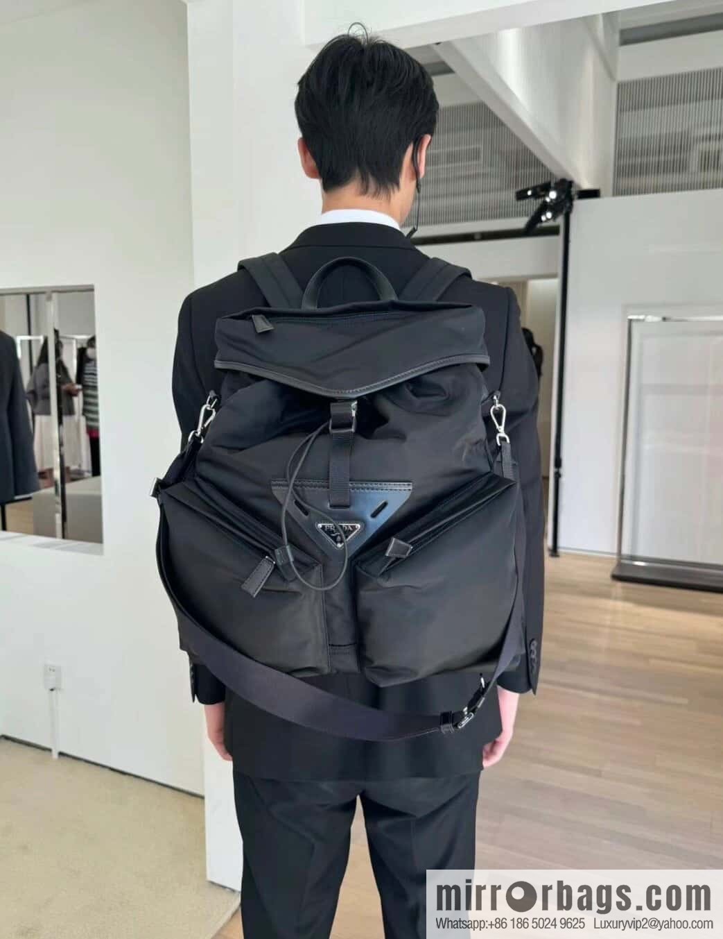 PRADA new catwalk model 🎉 2VZ108 shoulder back/shoulder bag