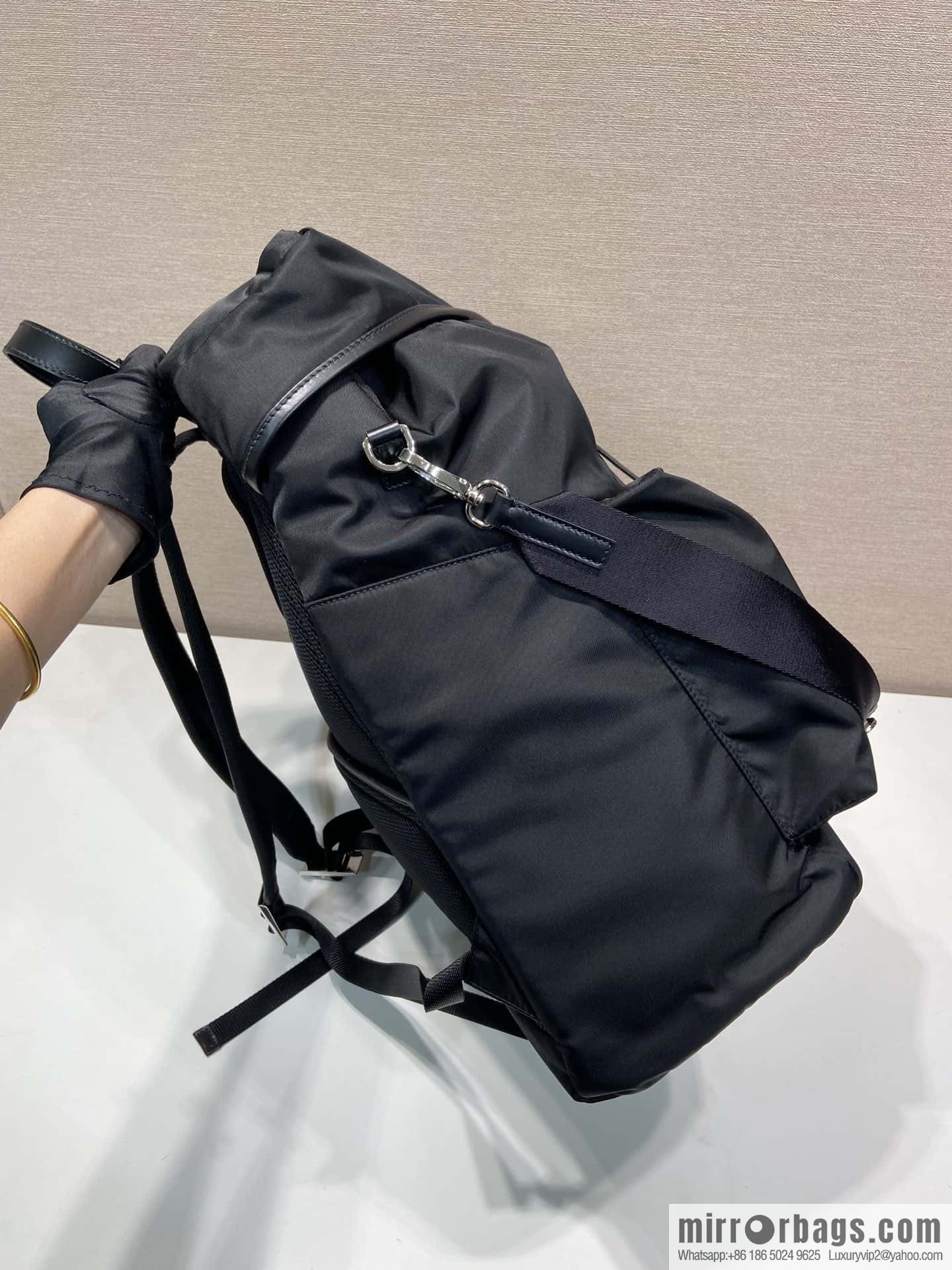 PRADA new catwalk model 🎉 2VZ108 shoulder back/shoulder bag