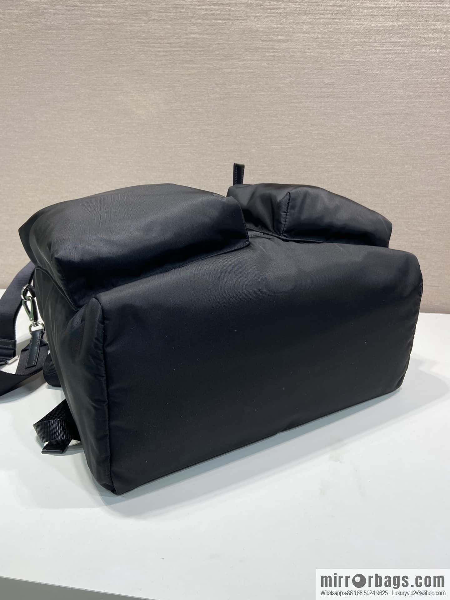 PRADA new catwalk model 🎉 2VZ108 shoulder back/shoulder bag