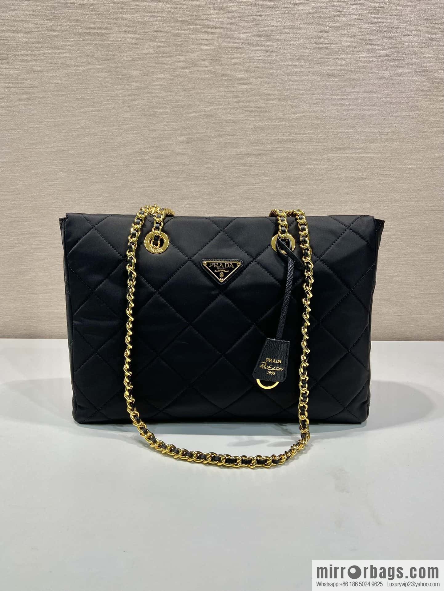 PRADA Vintage chain strap hobo bag large 🎉 1BG467