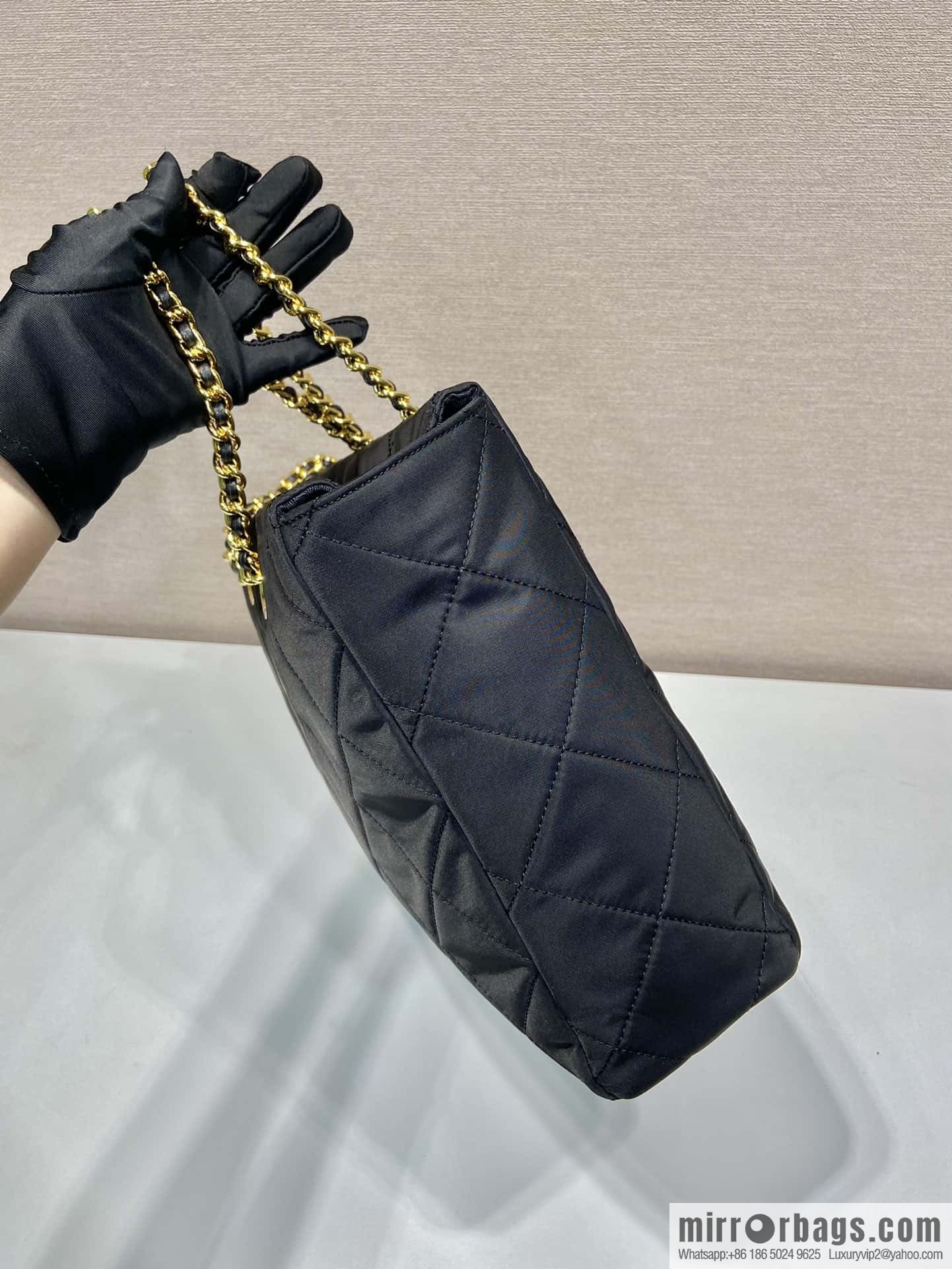 PRADA Vintage chain strap hobo bag large 🎉 1BG467