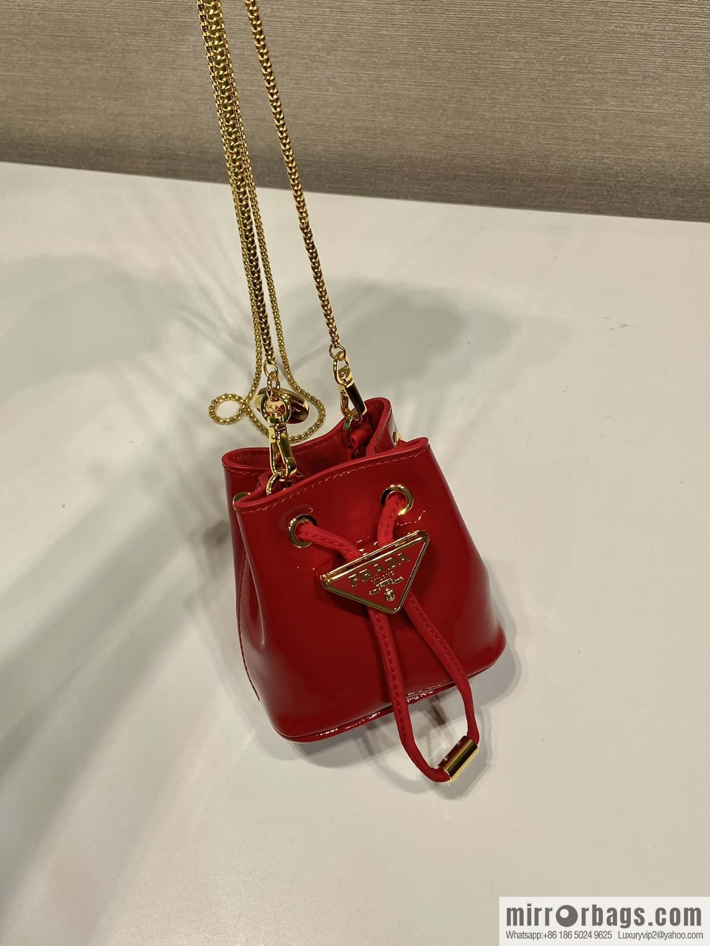PRADA patent leather bucket 🎉 1NR016 red