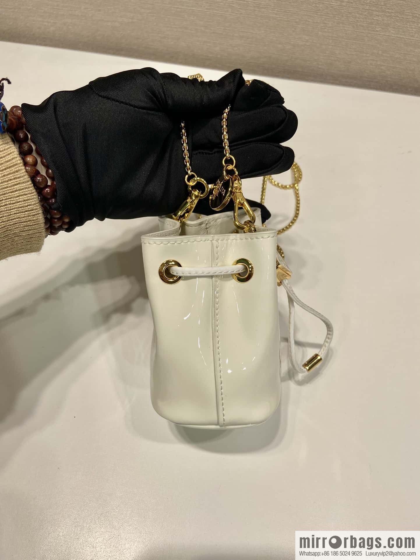 PRADA patent leather bucket 🎉 1NR016 white