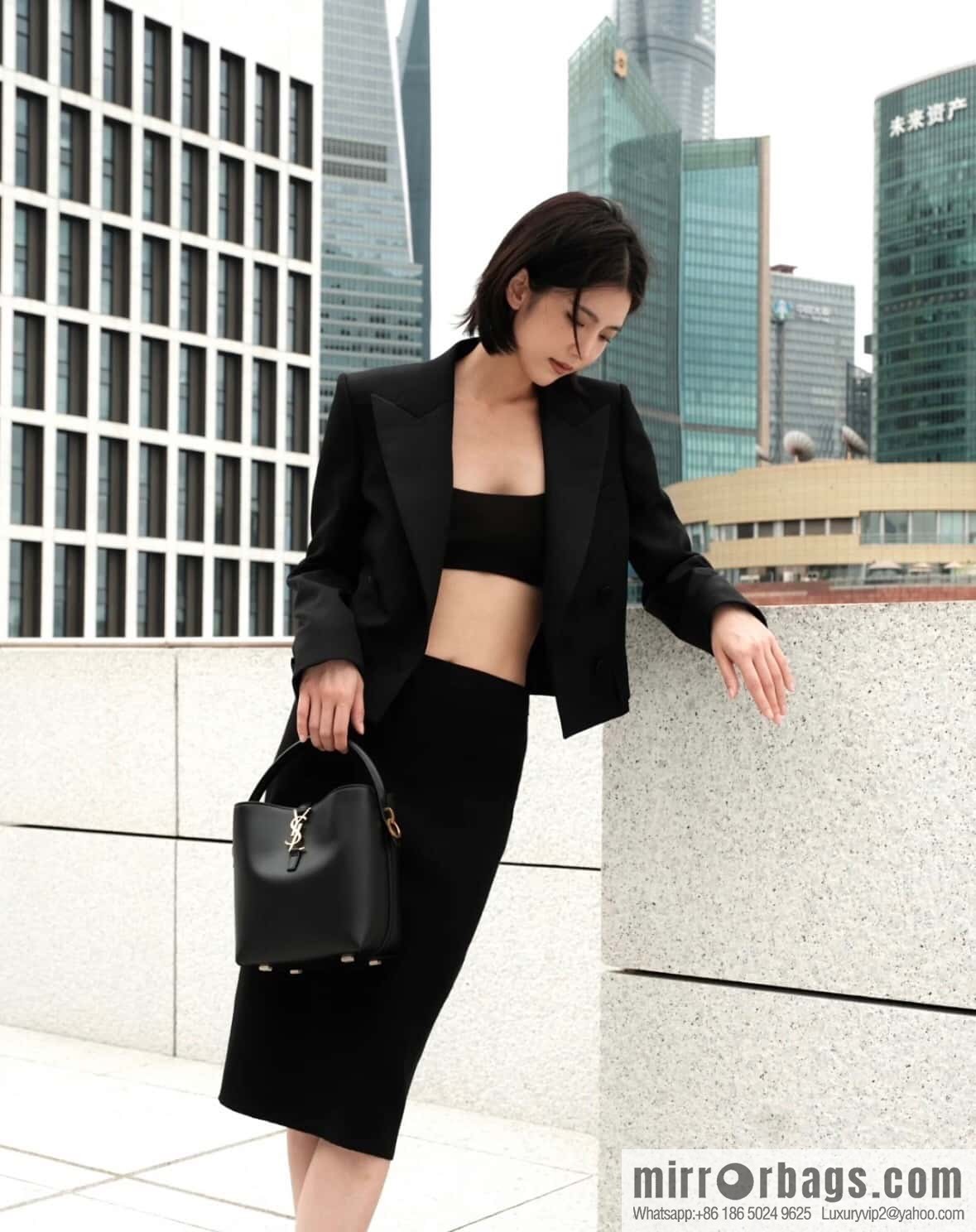 SAINT LAURENT Saint Laurent YSL summer new model _ small bucket bag 749036 black gold