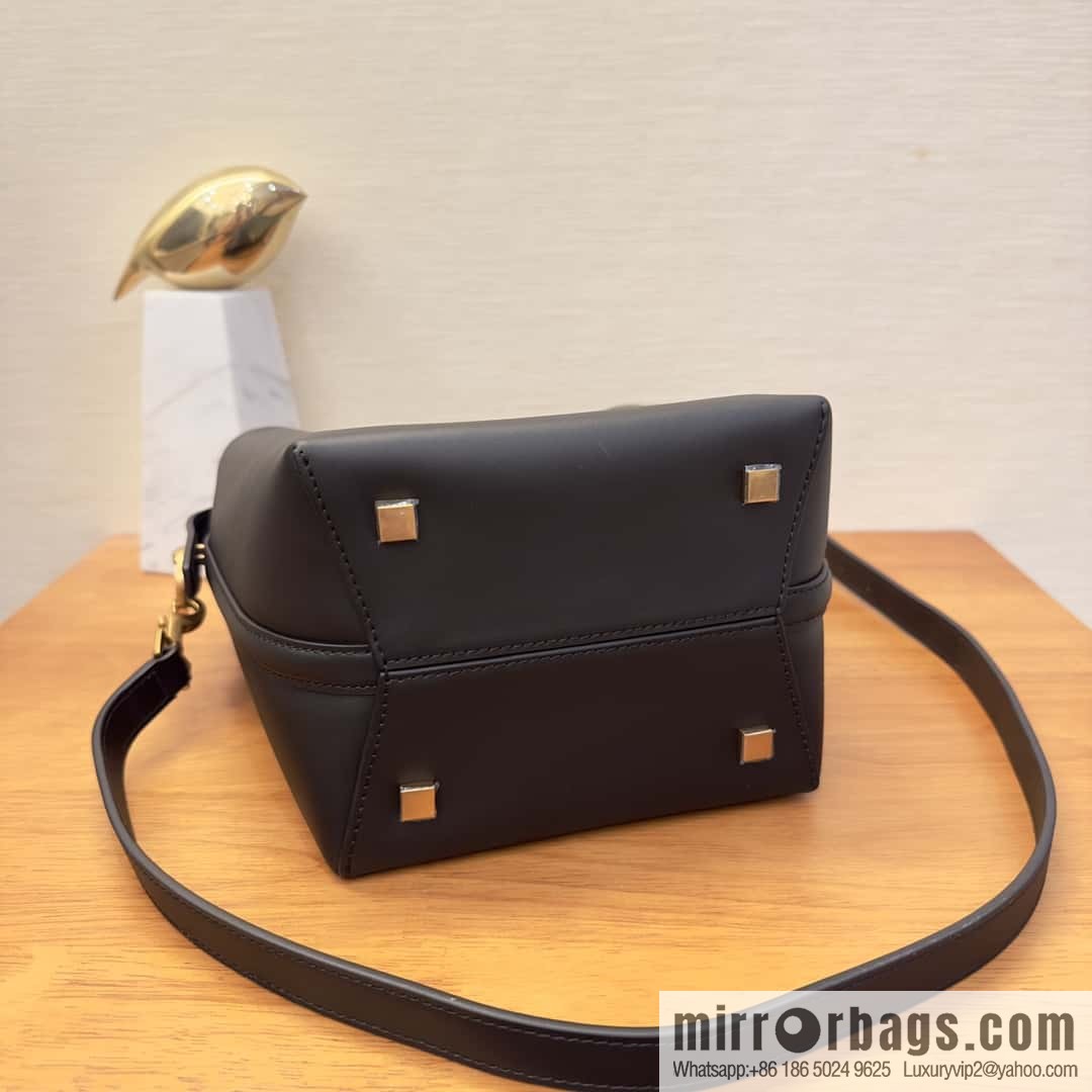 SAINT LAURENT Saint Laurent YSL summer new model _ small bucket bag 749036 black gold