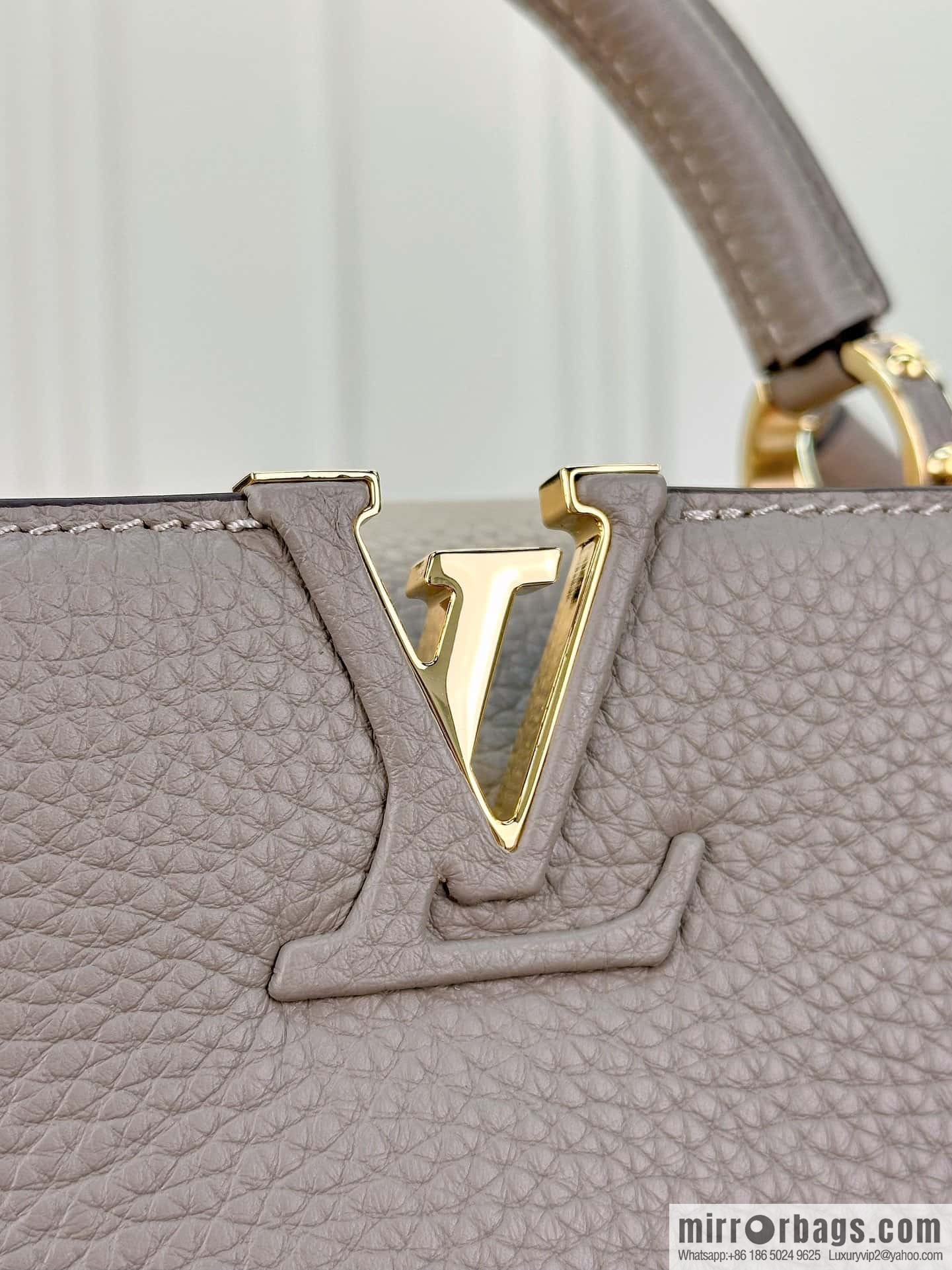 LV M94634 Capucines BB