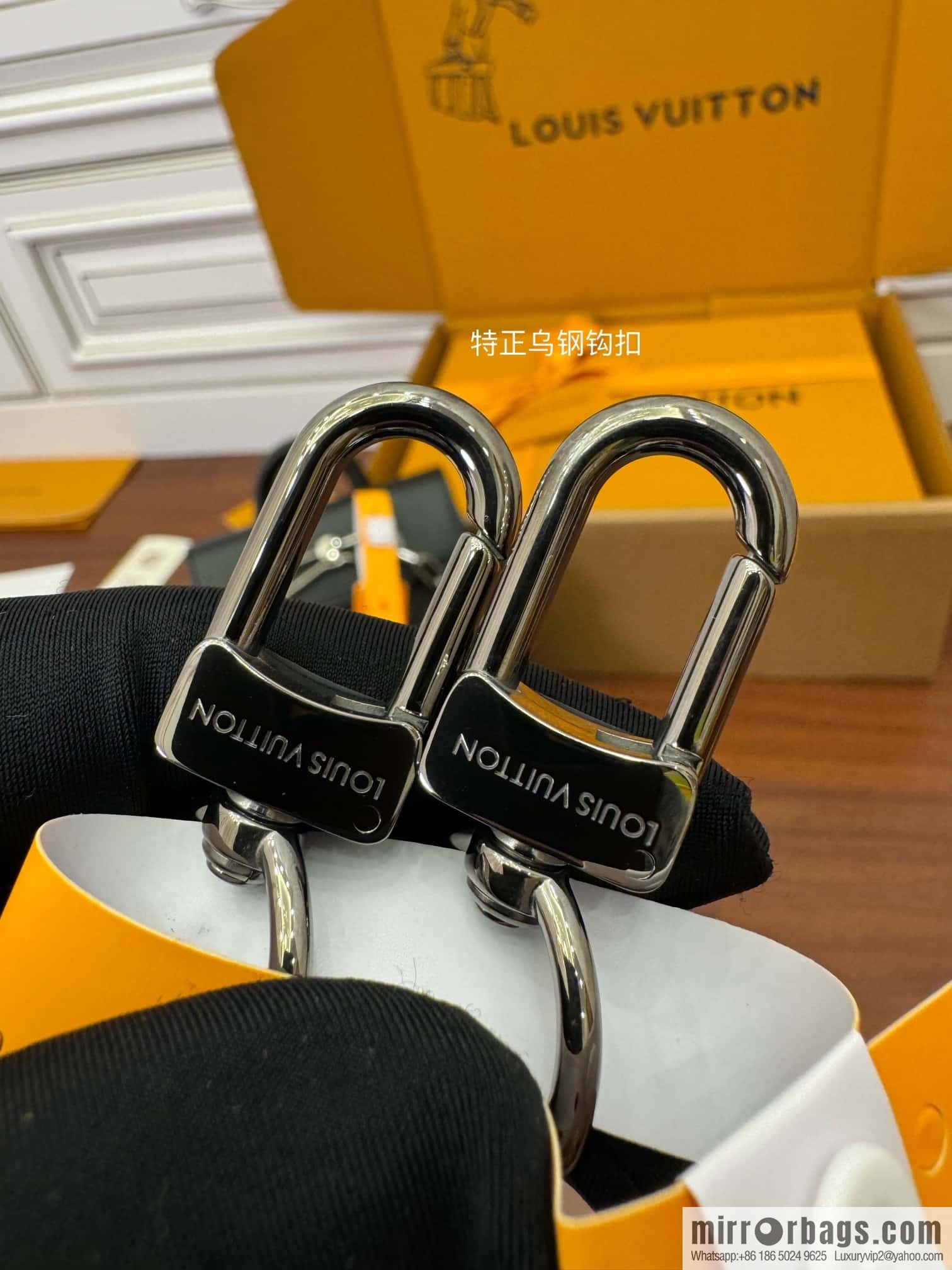 Louis Vuitton M82774 Nano Steamer