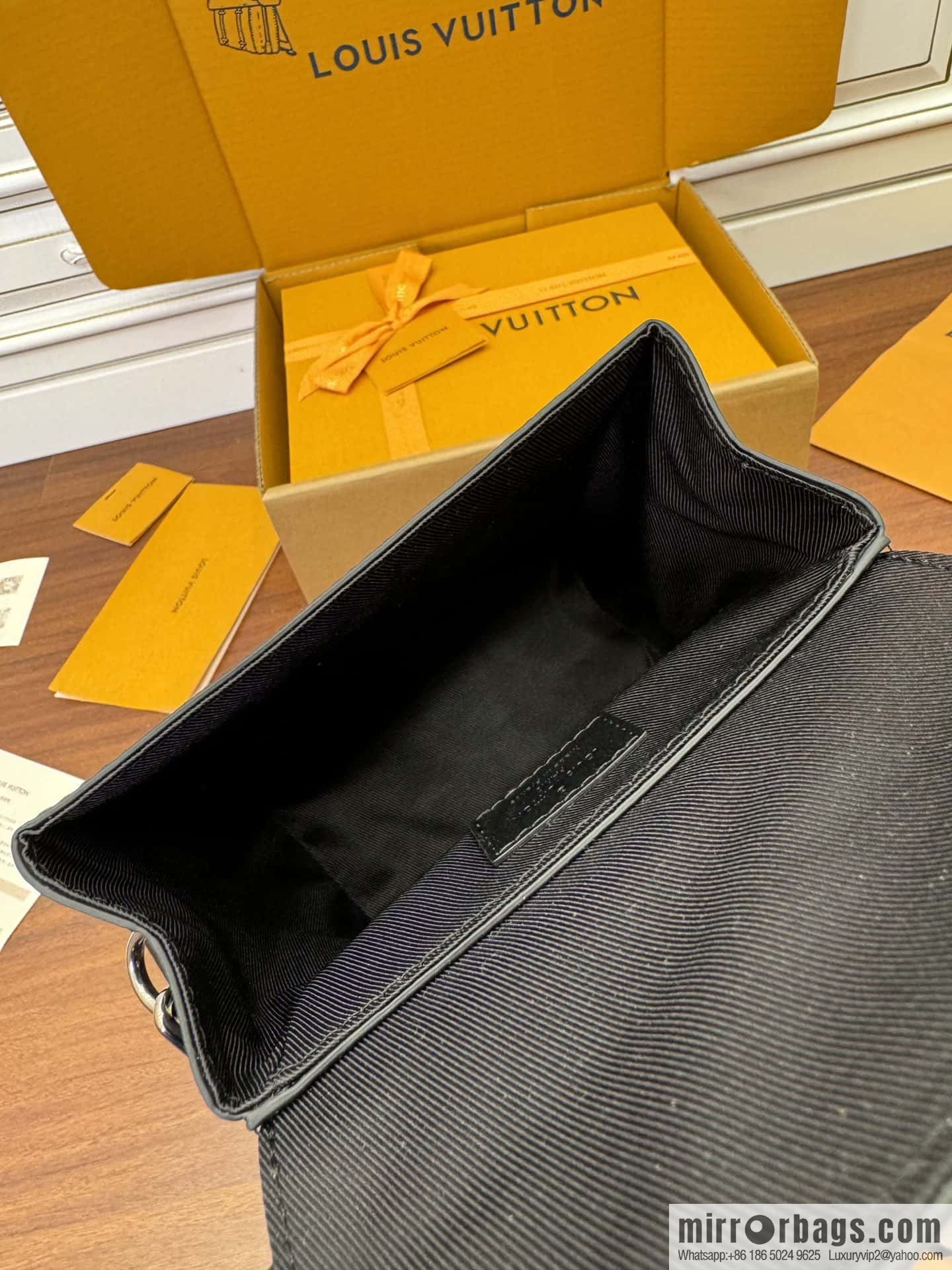 Louis Vuitton M82774 Nano Steamer