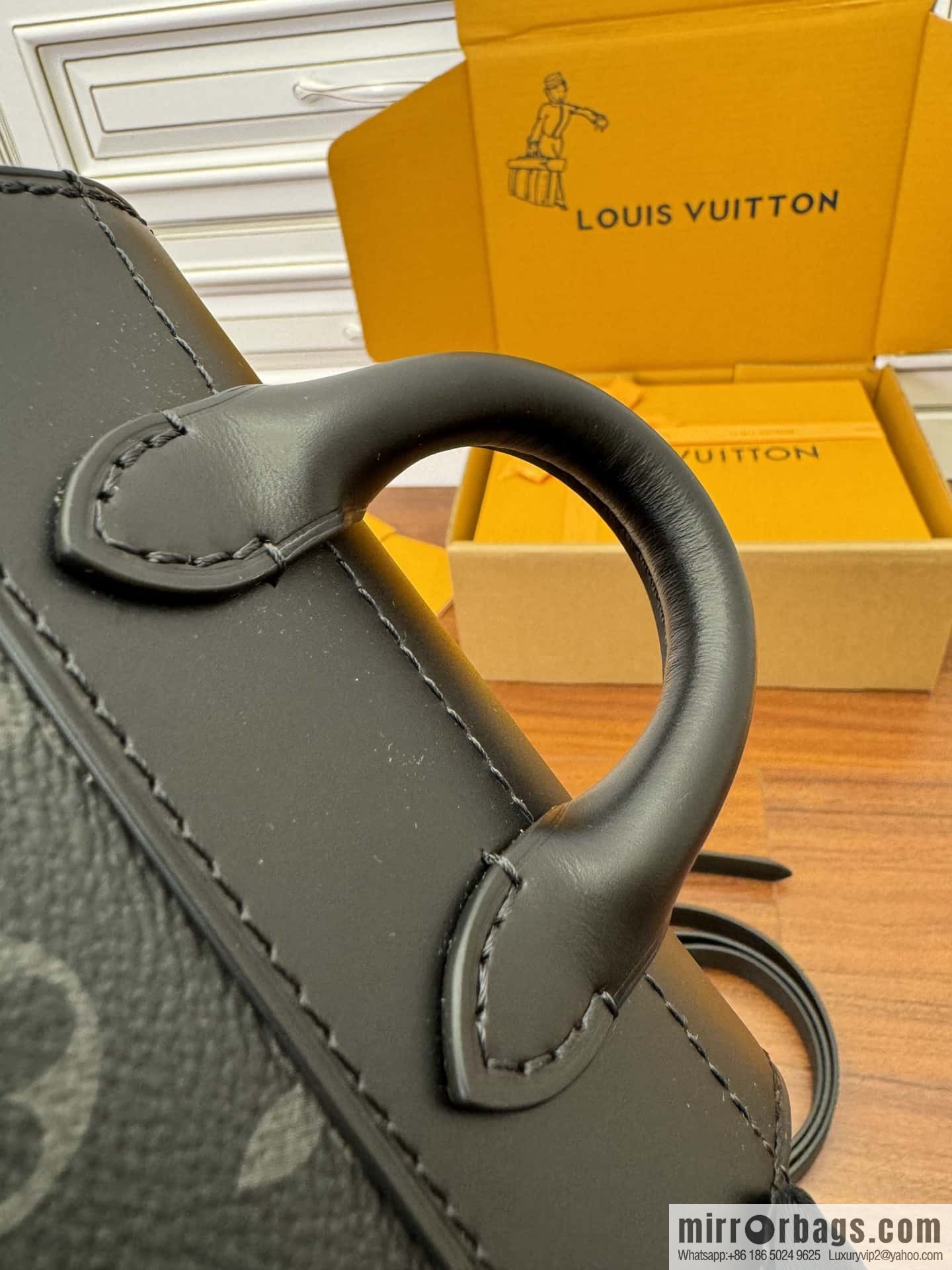 Louis Vuitton M82774 Nano Steamer