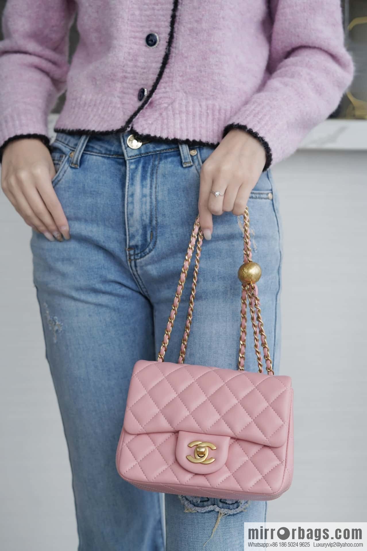 CHANEL Metal ball square fat man AS1786 pink