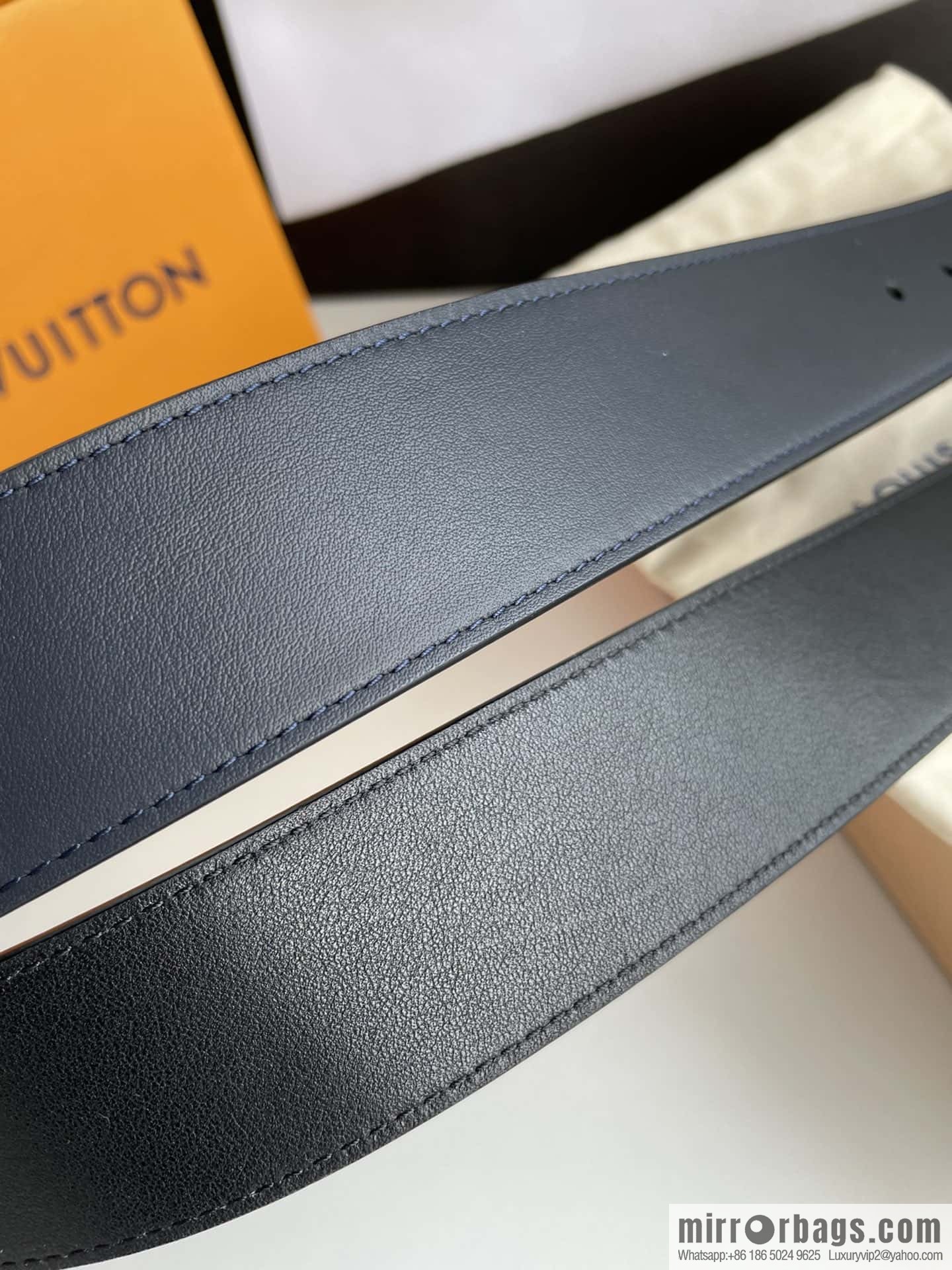 LV/Louis Vuitton, Stainless Steel Letter Square Resin Craft Diamond Inlaid Metal Buckle 4.0cm Belt
