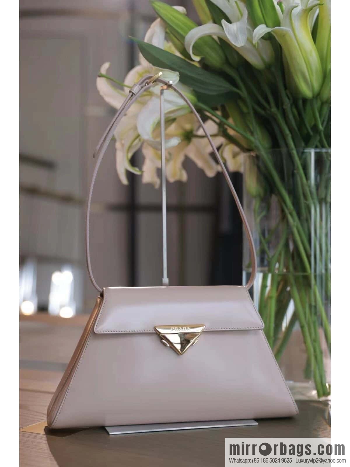 PRADA imported glossy calfskin shoulder bag 1BD343 light apricot