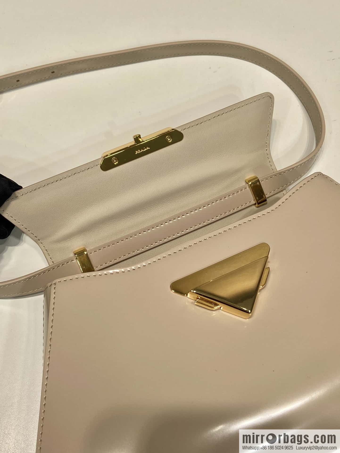 PRADA imported glossy calfskin shoulder bag 1BD343 light apricot