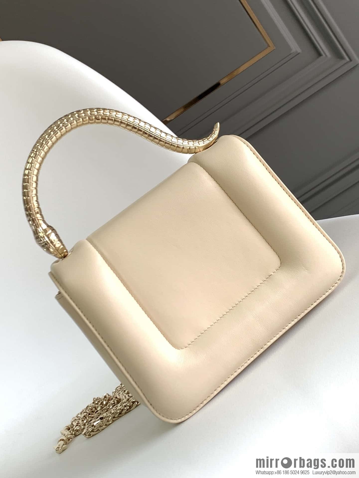 BVLGARI Bulgari joint design limited edition Mary Katrantzou snakehead bag 291071 milkshake white 19CM