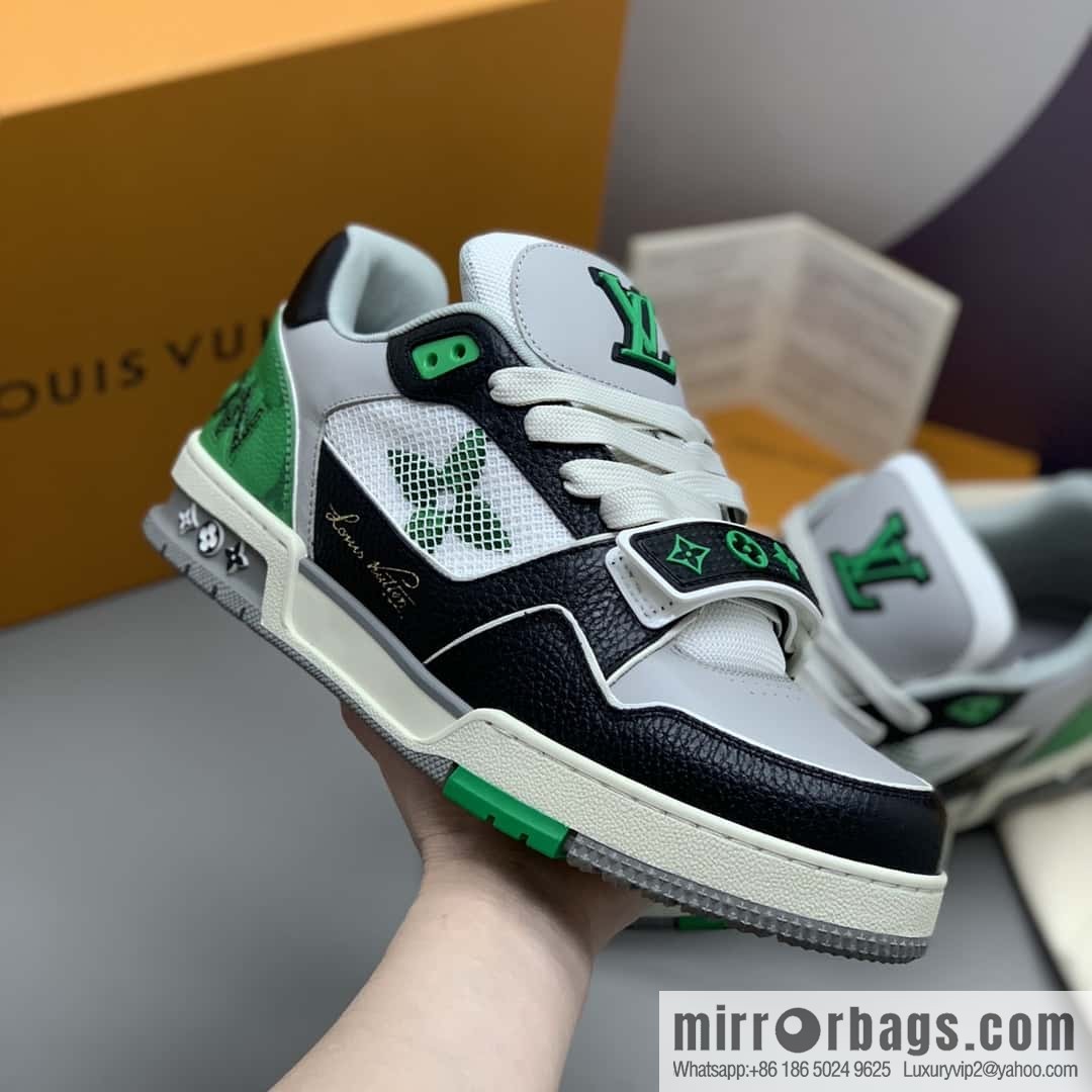 LV/Louis Vuitton, calfskin men's sports running shoes