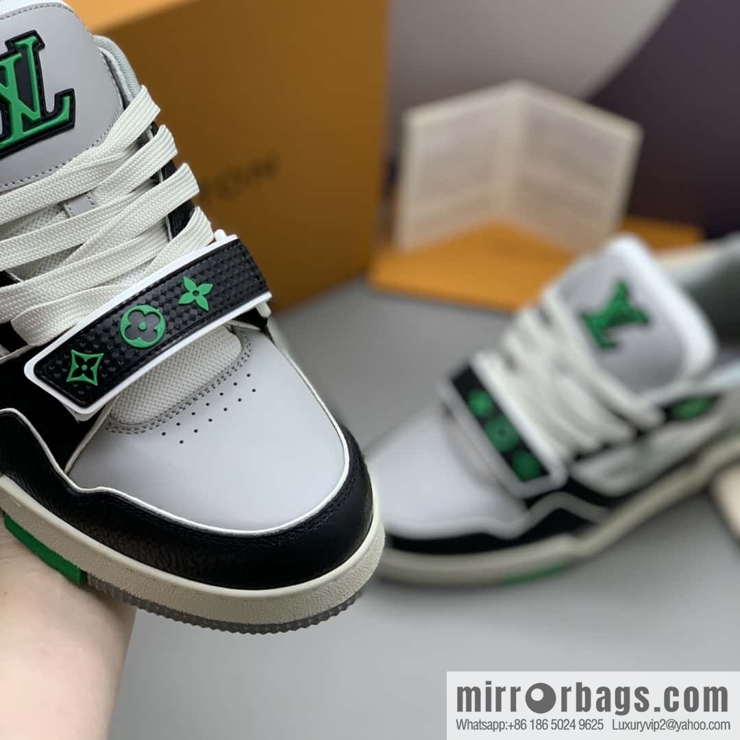LV/Louis Vuitton, calfskin men's sports running shoes