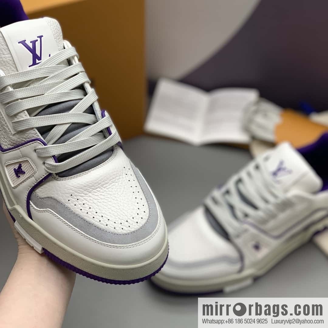 LV/Louis Vuitton, white calfskin couple sports and leisure shoes
