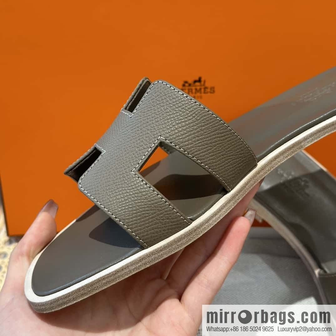 Hermès leather outsole H slippers