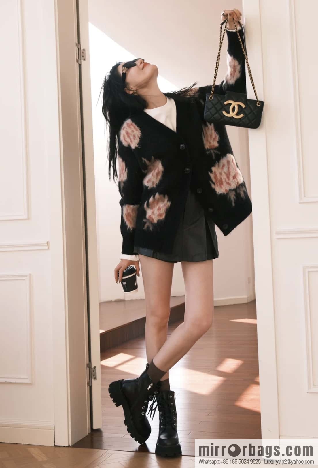 CHANEL | Original small sheepskin Vintage baguette bag AS4611