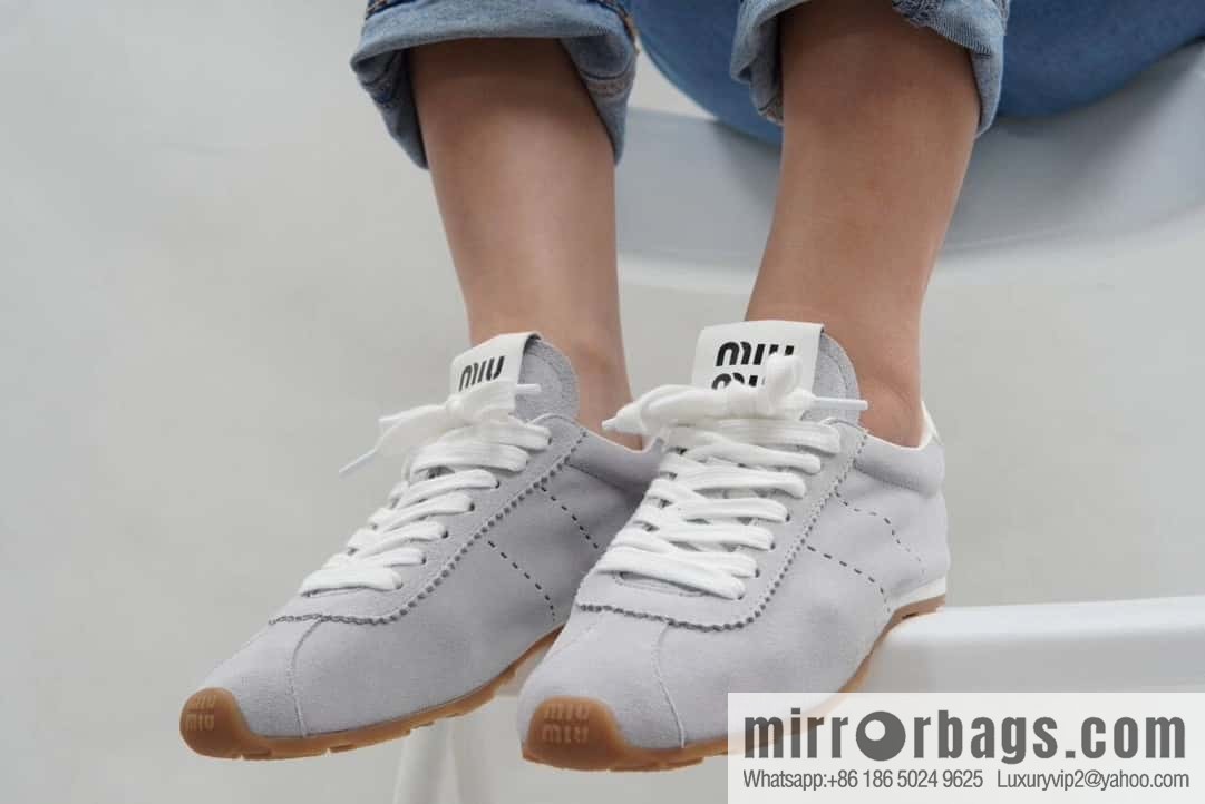 MIUMIU Miu Miu Early spring flat-soled lace-up Forrest training shoes