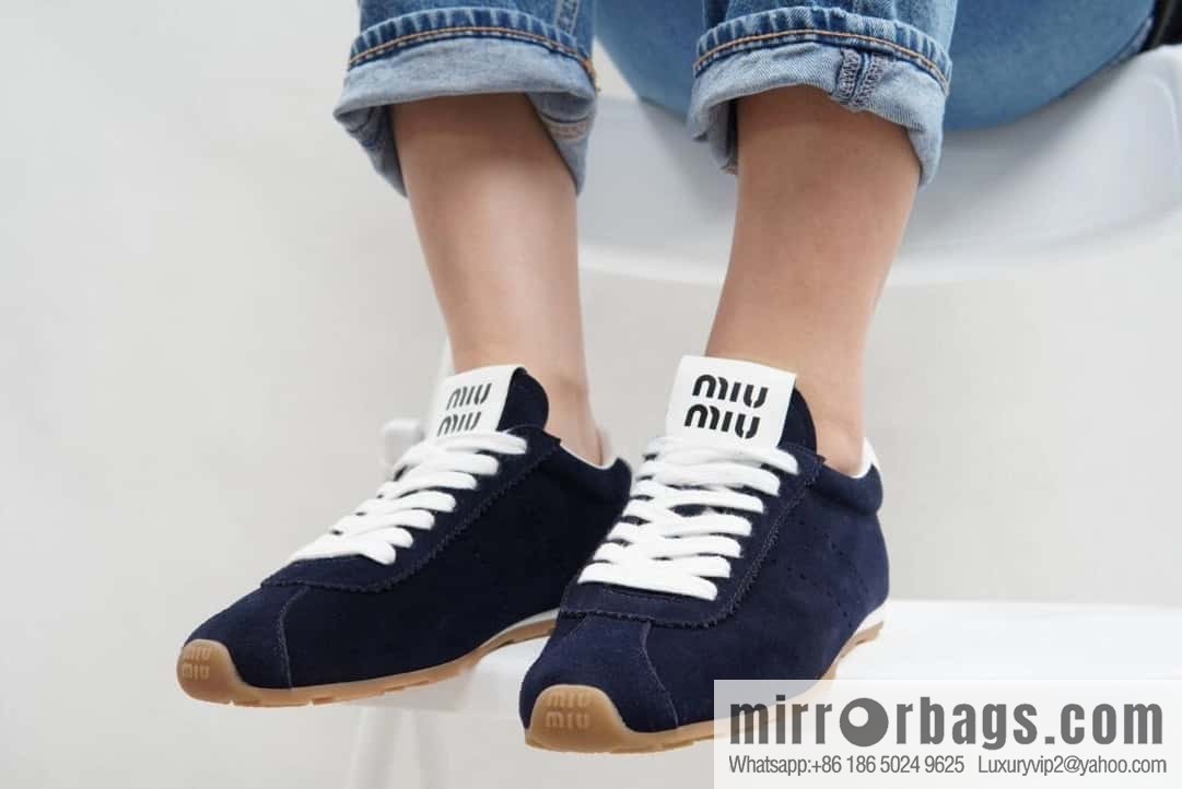 MIUMIU Miu Miu Early spring flat-soled lace-up Forrest training shoes