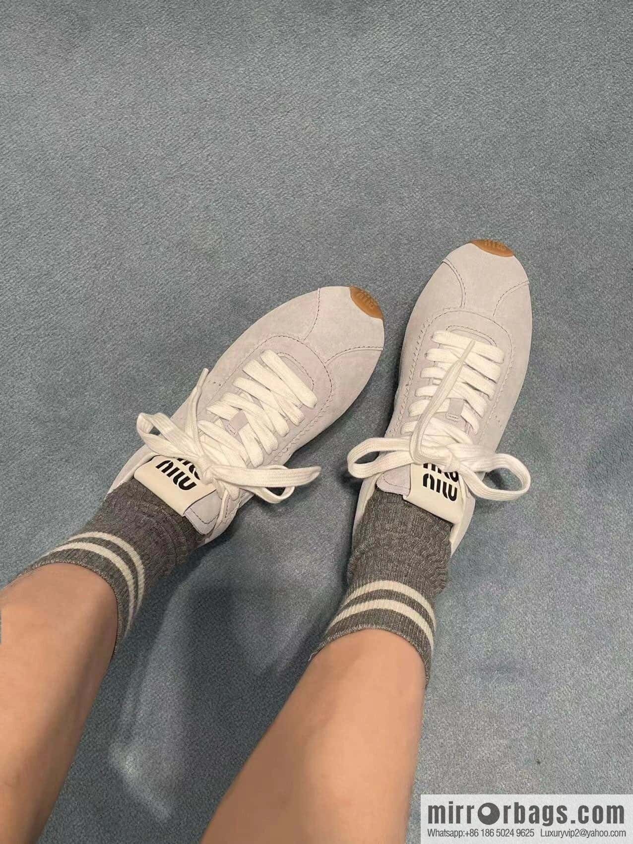 MIUMIU Miu Miu Early spring flat-soled lace-up Forrest training shoes