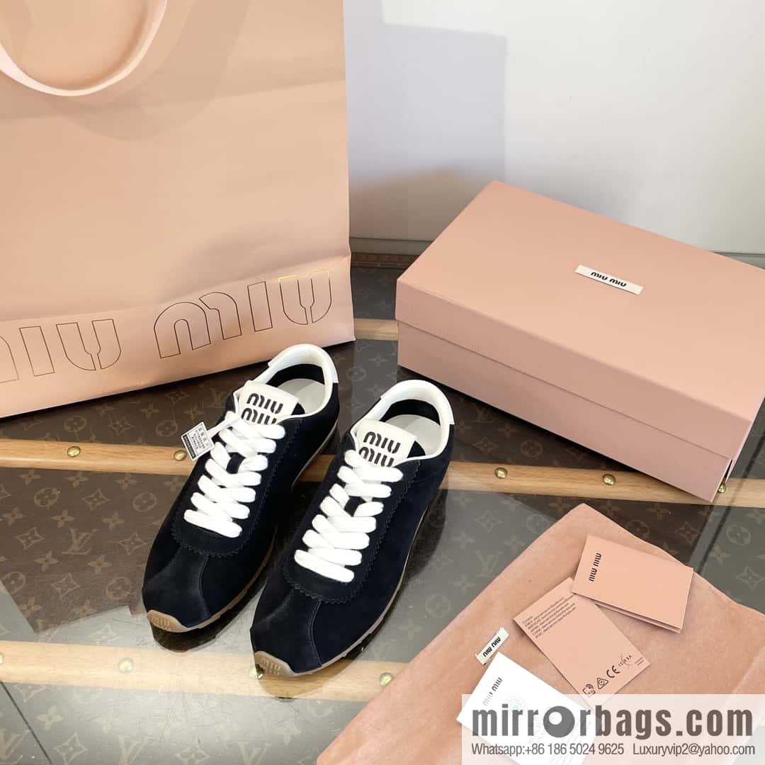 MIUMIU Miu Miu Early spring flat-soled lace-up Forrest training shoes