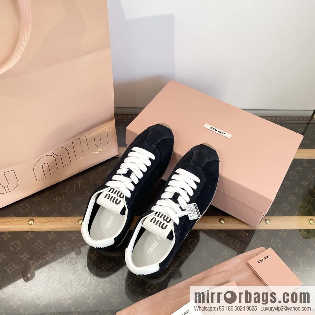 MIUMIU Miu Miu Early spring flat-soled lace-up Forrest training shoes