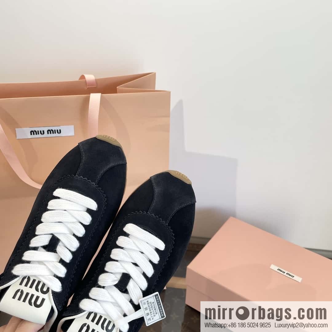 MIUMIU Miu Miu Early spring flat-soled lace-up Forrest training shoes