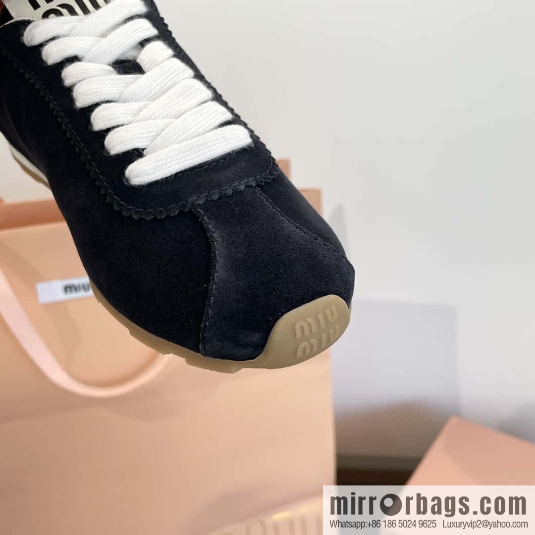 MIUMIU Miu Miu Early spring flat-soled lace-up Forrest training shoes