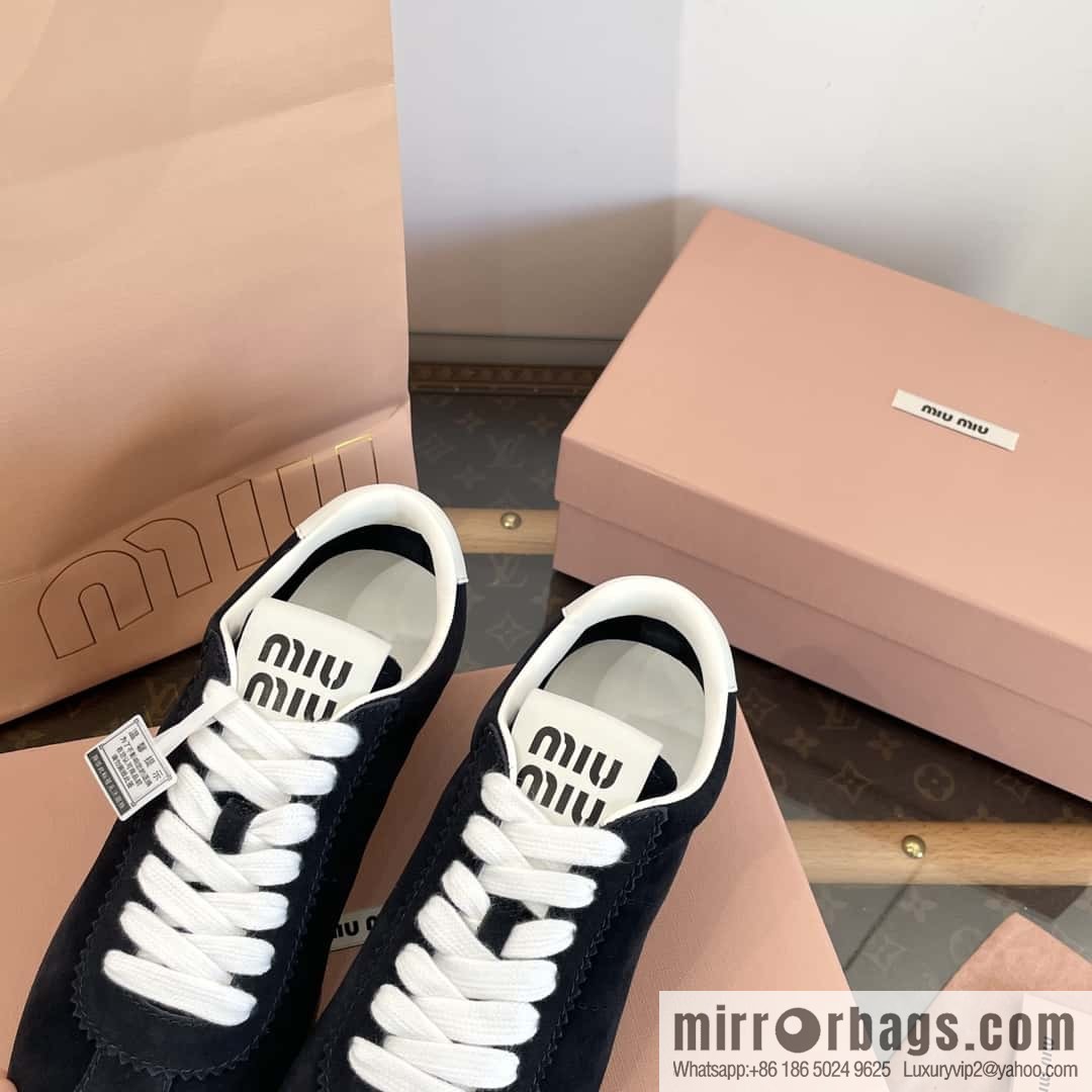 MIUMIU Miu Miu Early spring flat-soled lace-up Forrest training shoes
